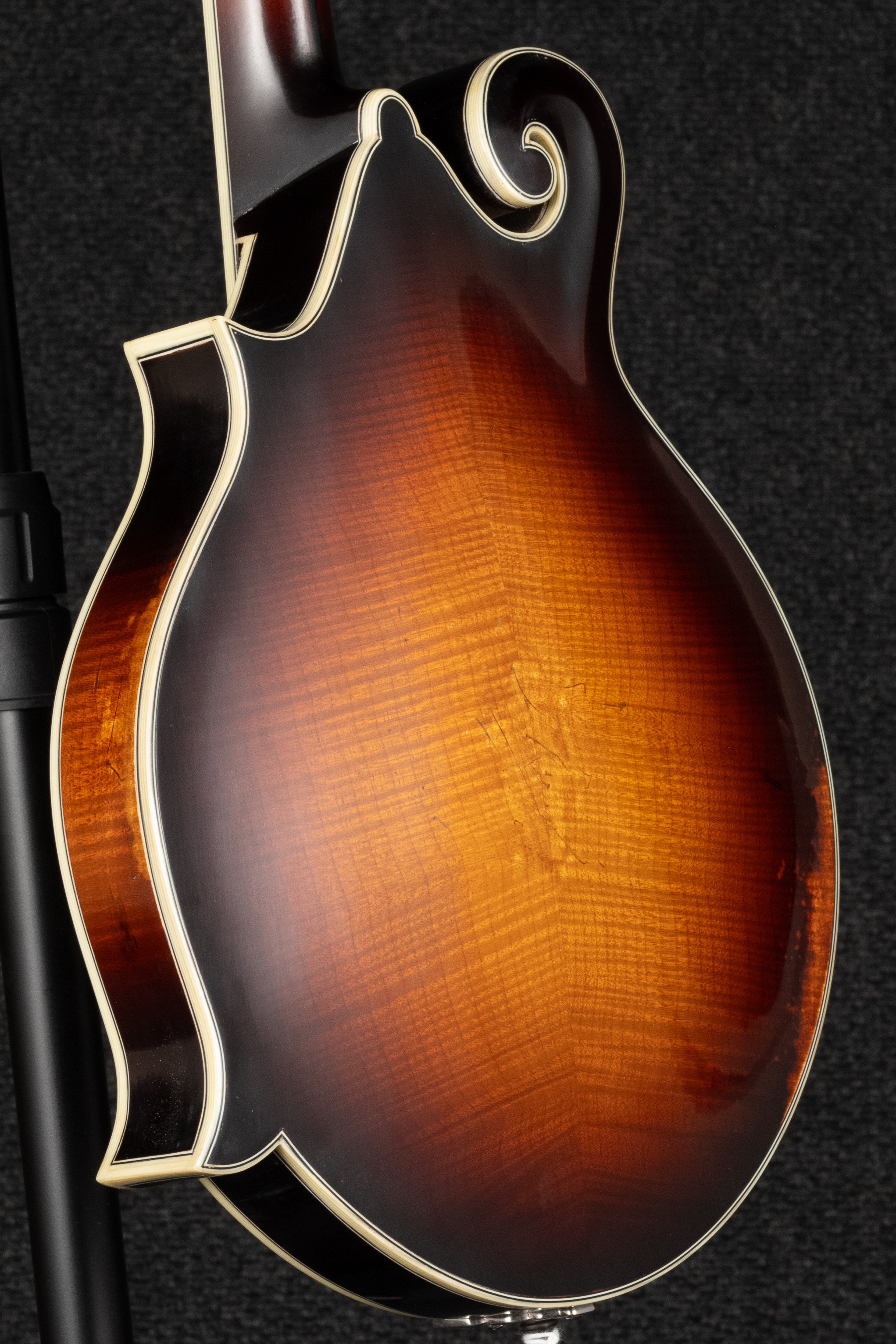 MD815/V-SB Mandolin