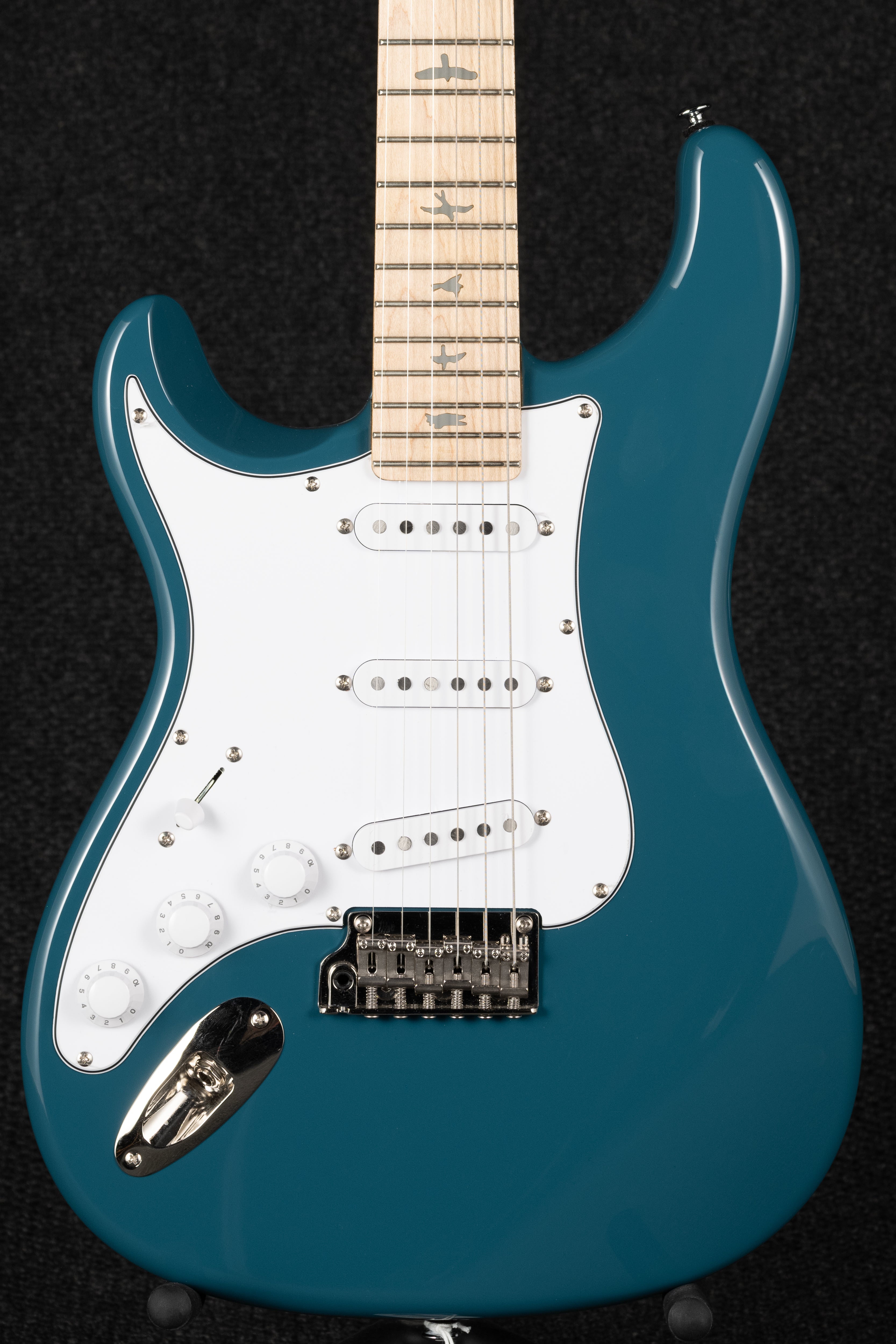 SE Silver Sky Left Handed - Nylon Blue