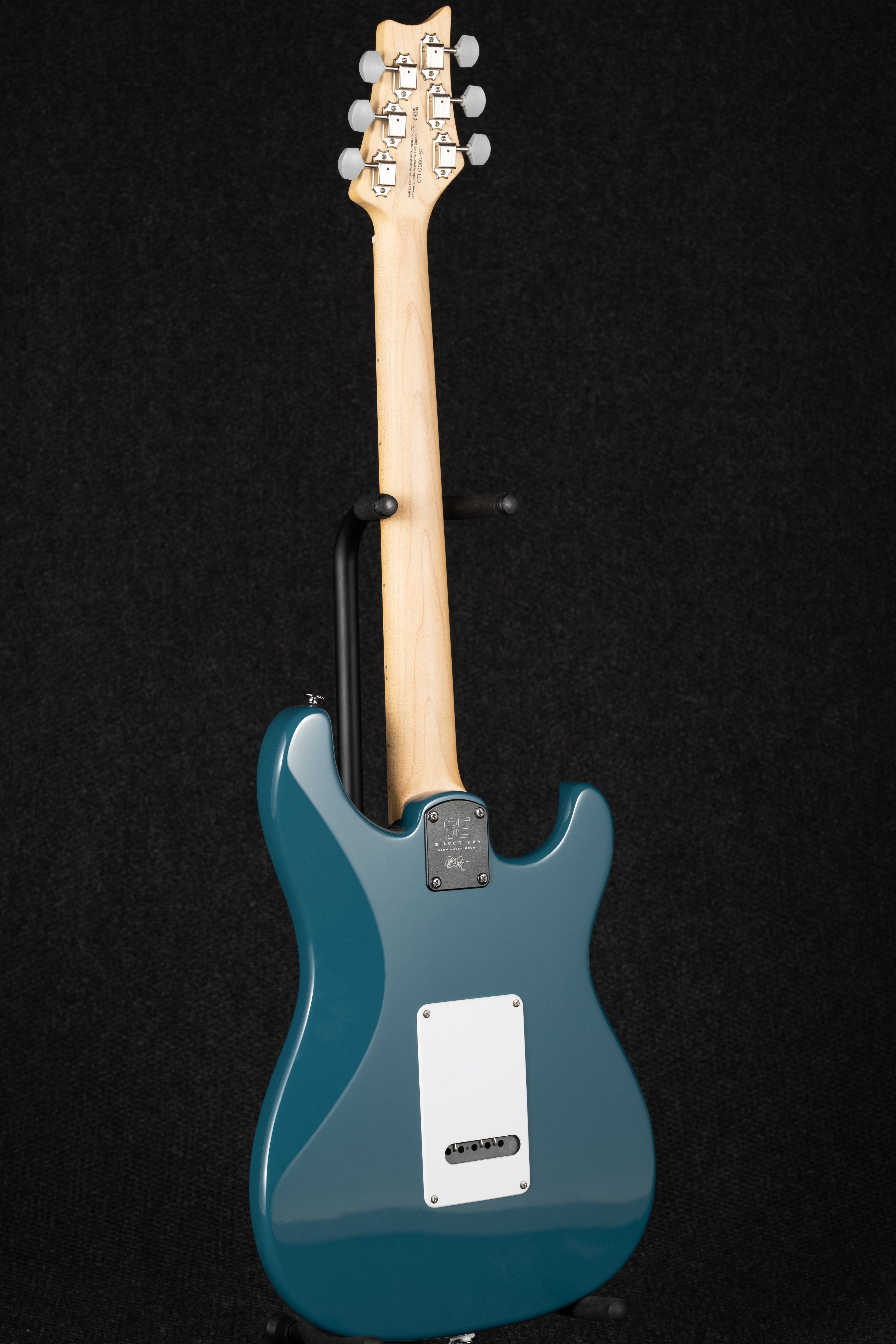 SE Silver Sky Left Handed - Nylon Blue