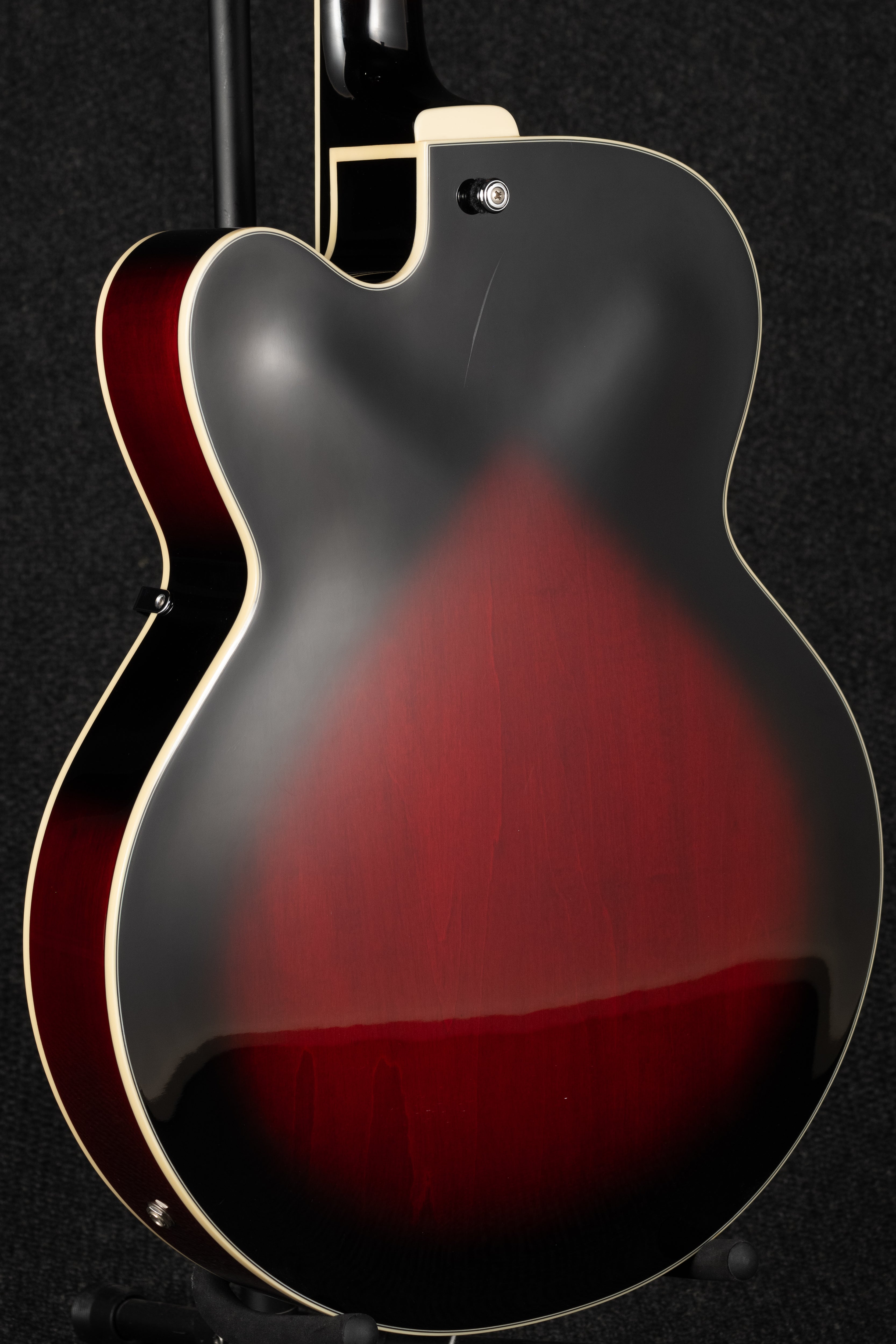 AF75-TRB - Trans Red Burst