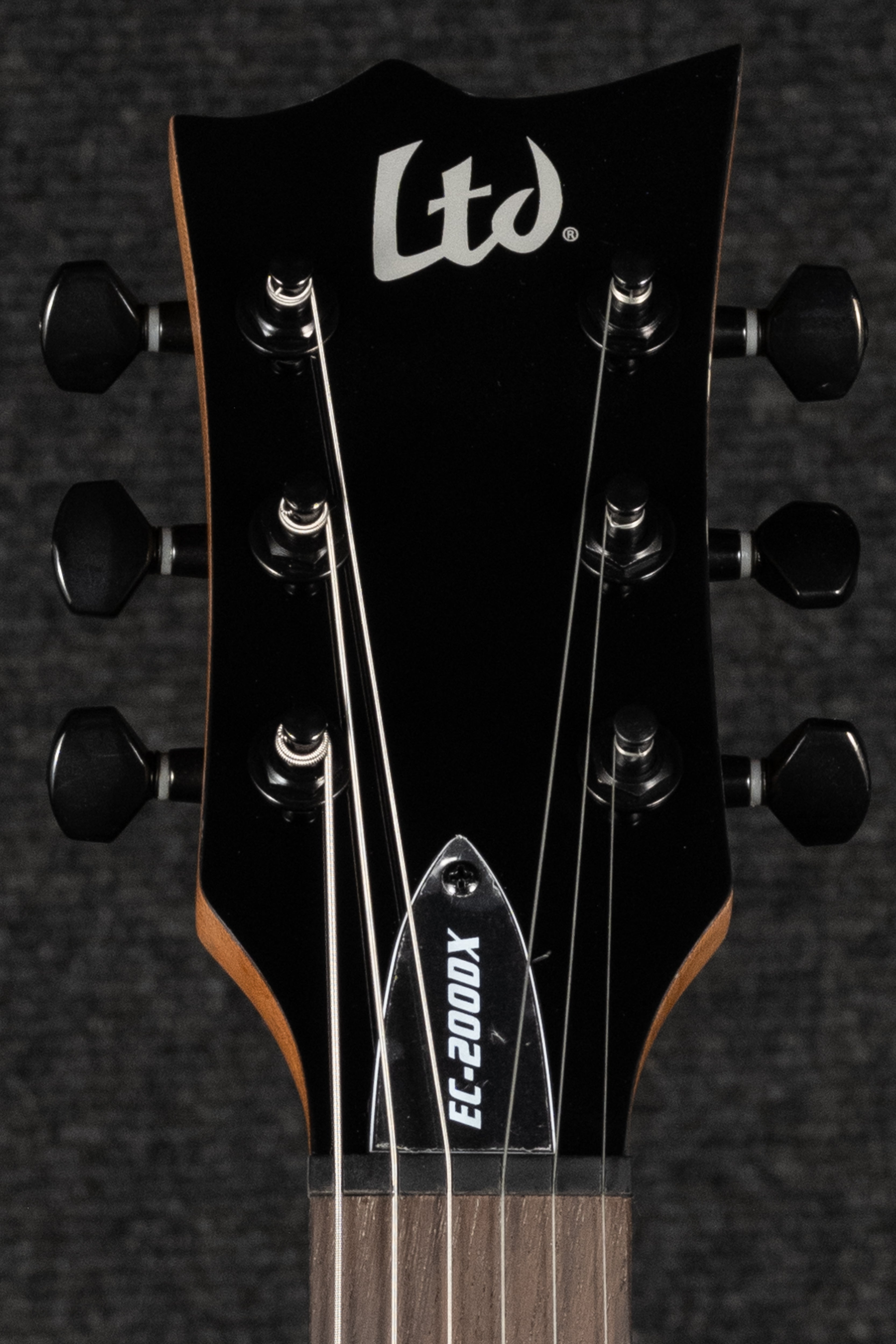 EC-200DX - Charcoal Burst
