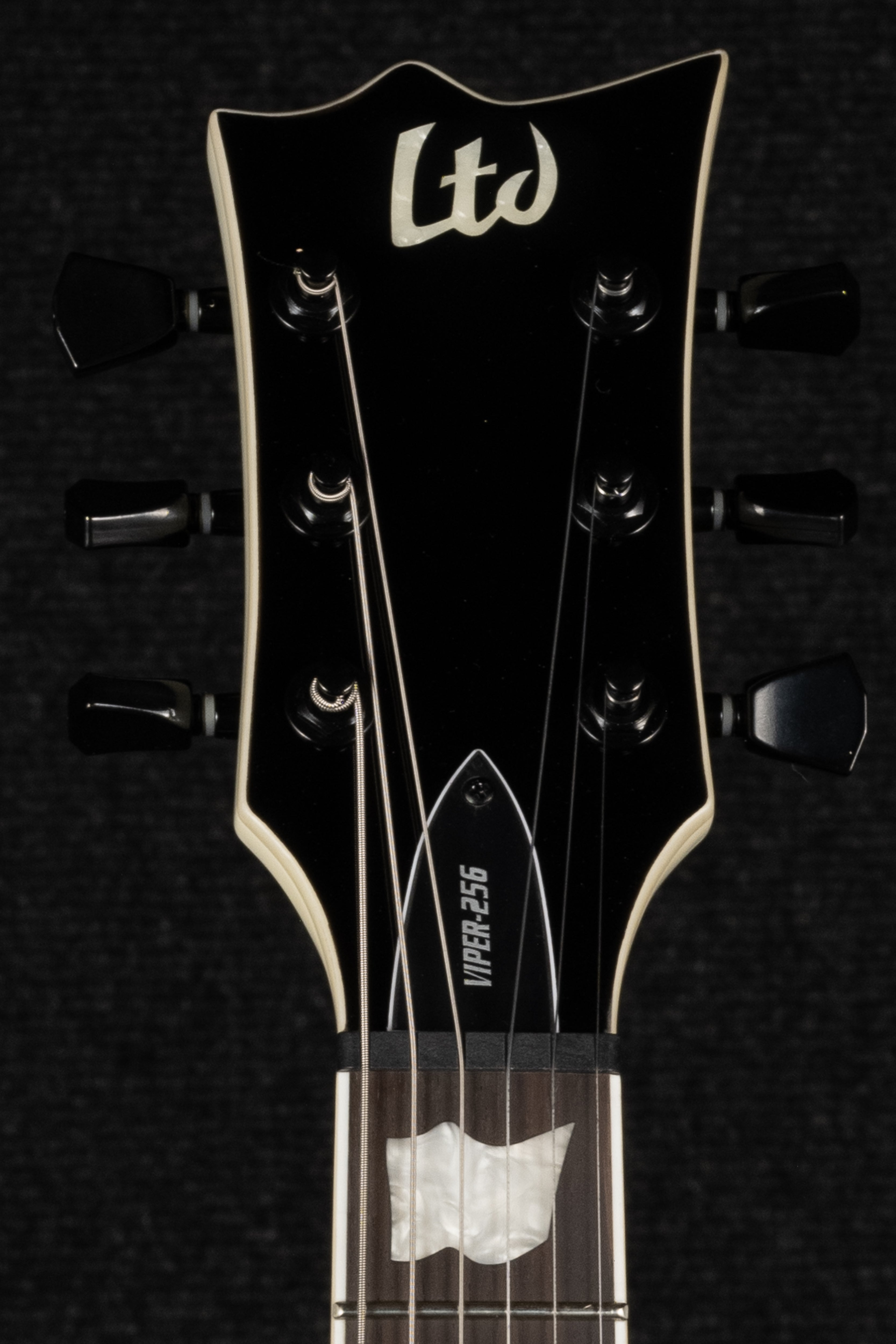 Viper-256 - Olympic White