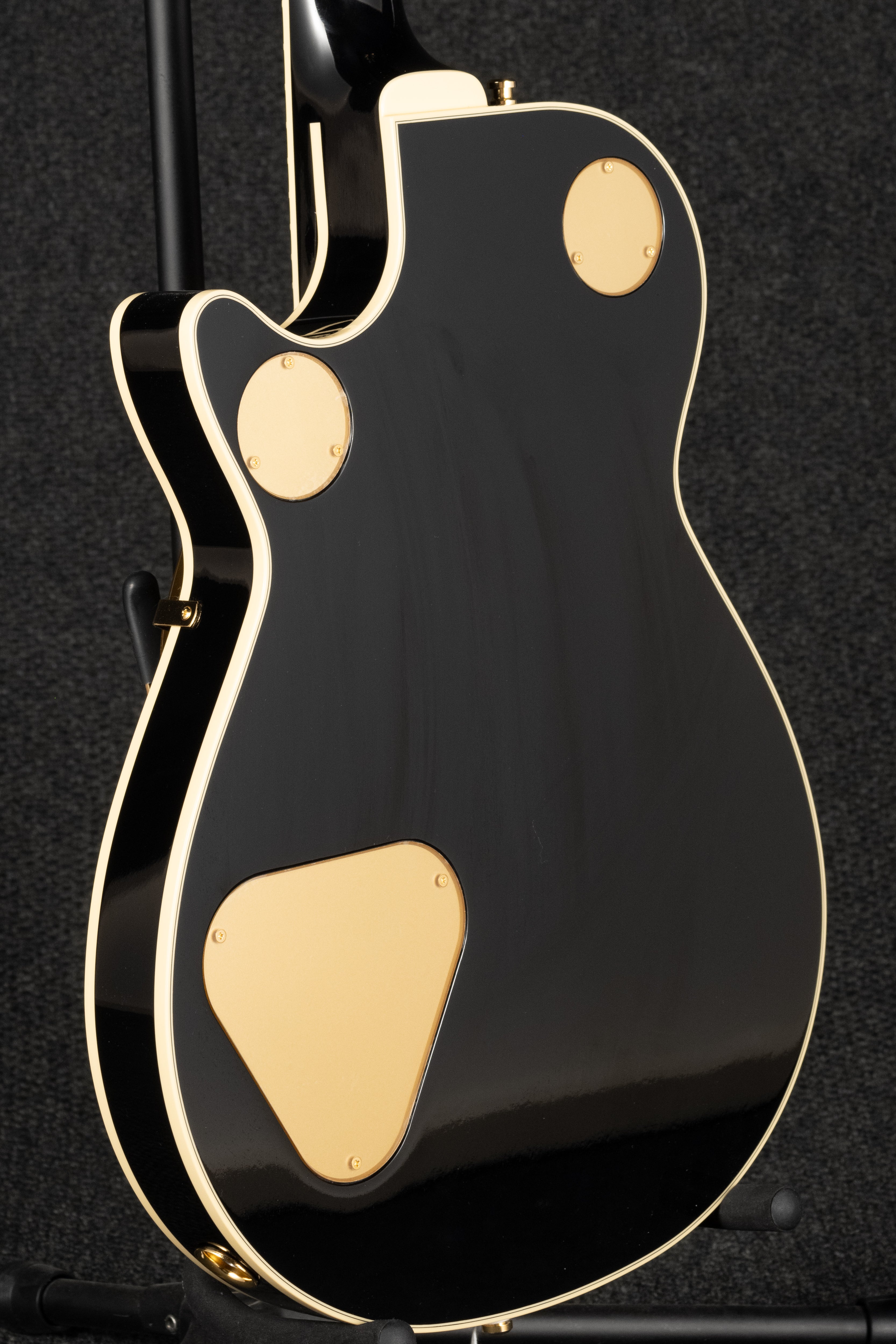 G6134TG Paisley Penguin - Gold Paisley Burst