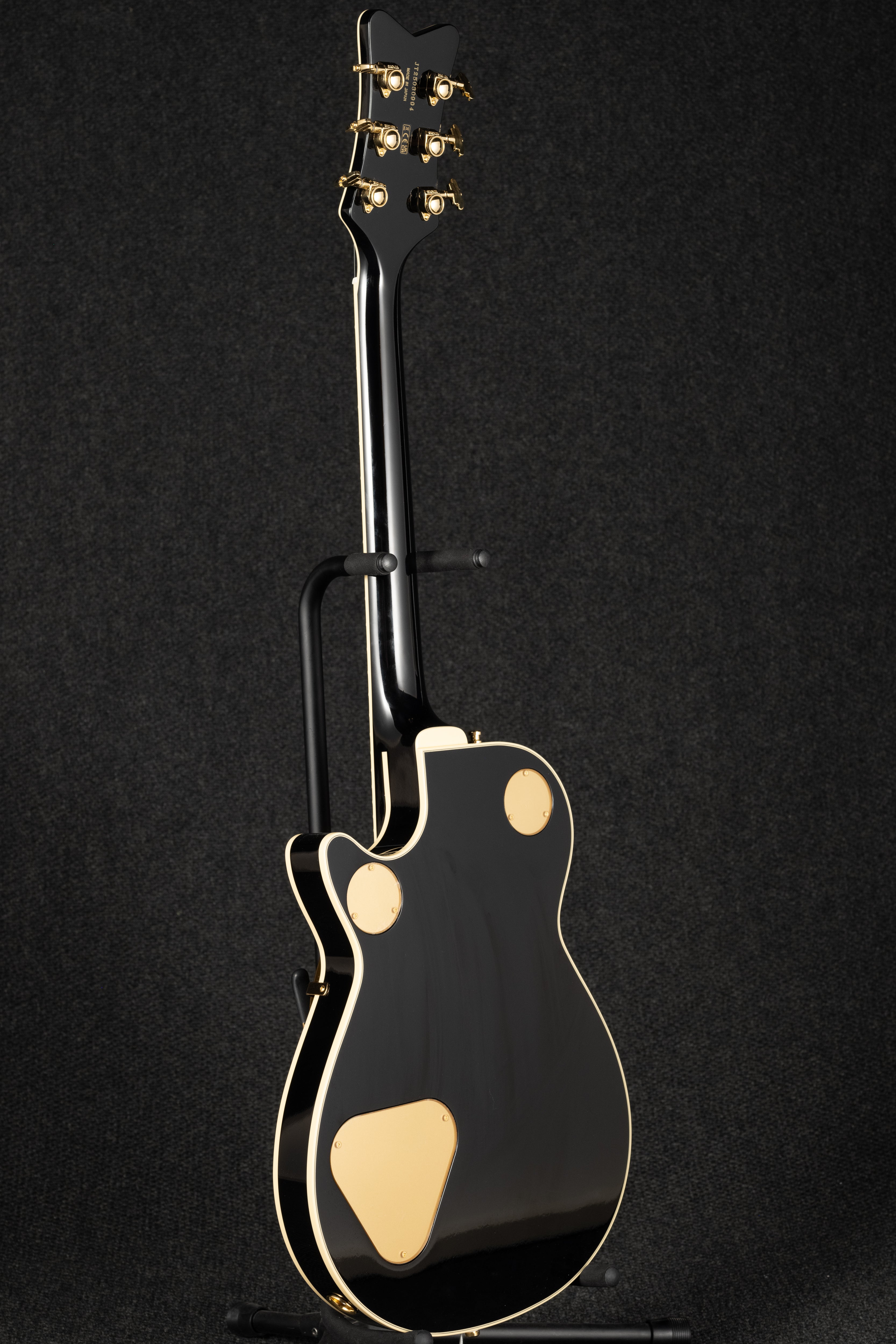 G6134TG Paisley Penguin - Gold Paisley Burst