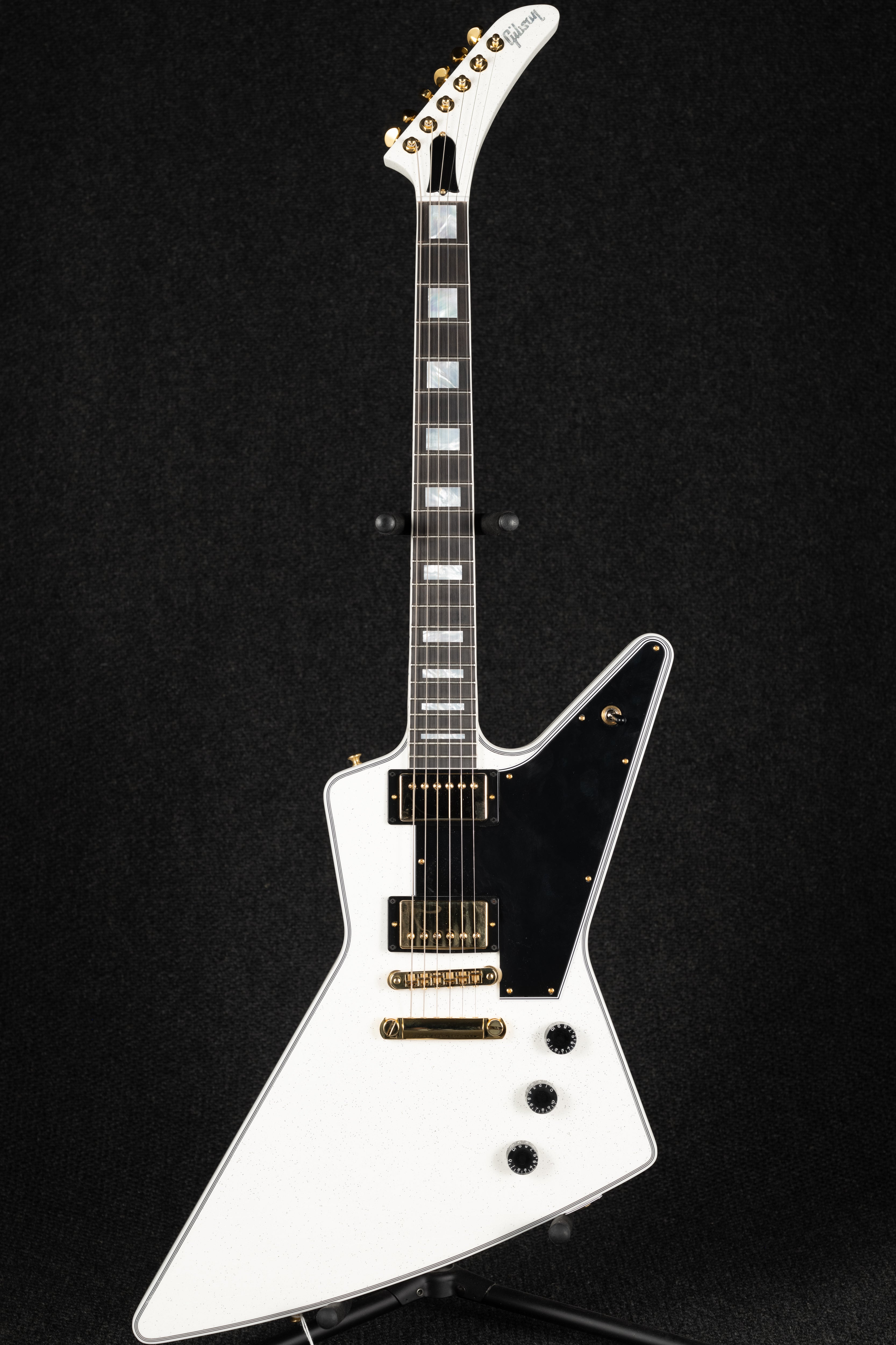 Explorer Custom - Alpine White Sparkle