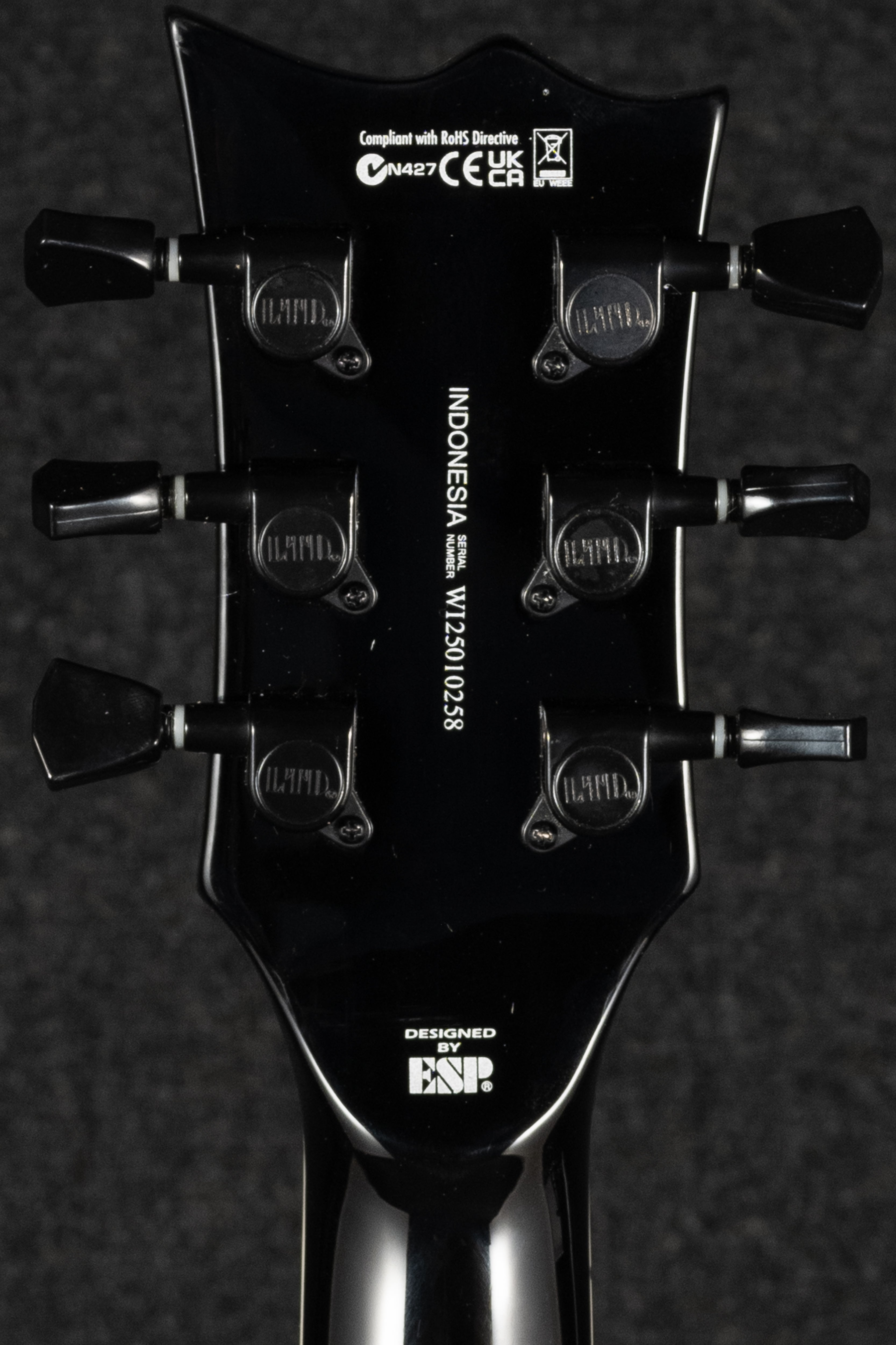 EC-256 - Quilted Maple See Thru Black Cherry Sunburst