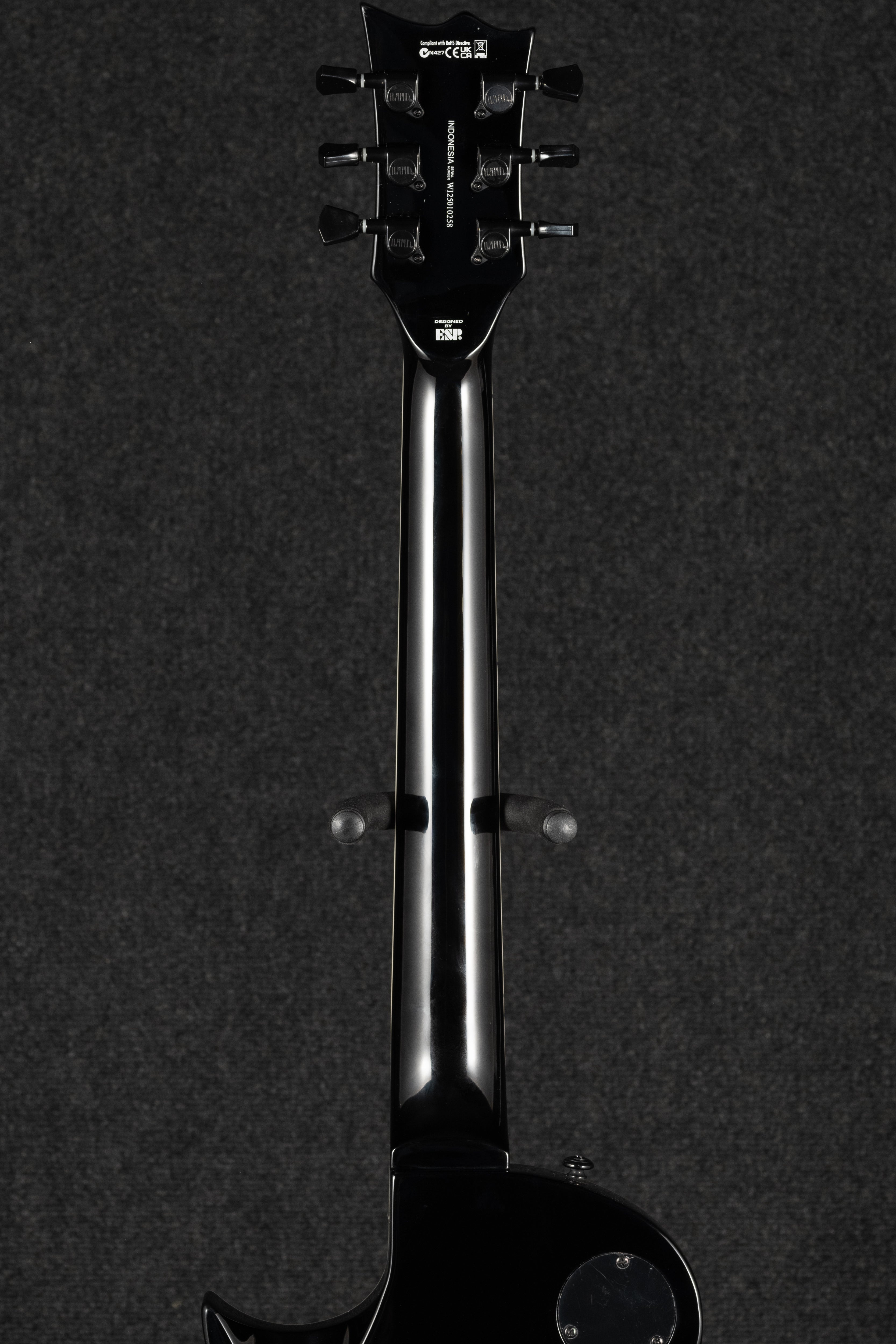 EC-256 - Quilted Maple See Thru Black Cherry Sunburst