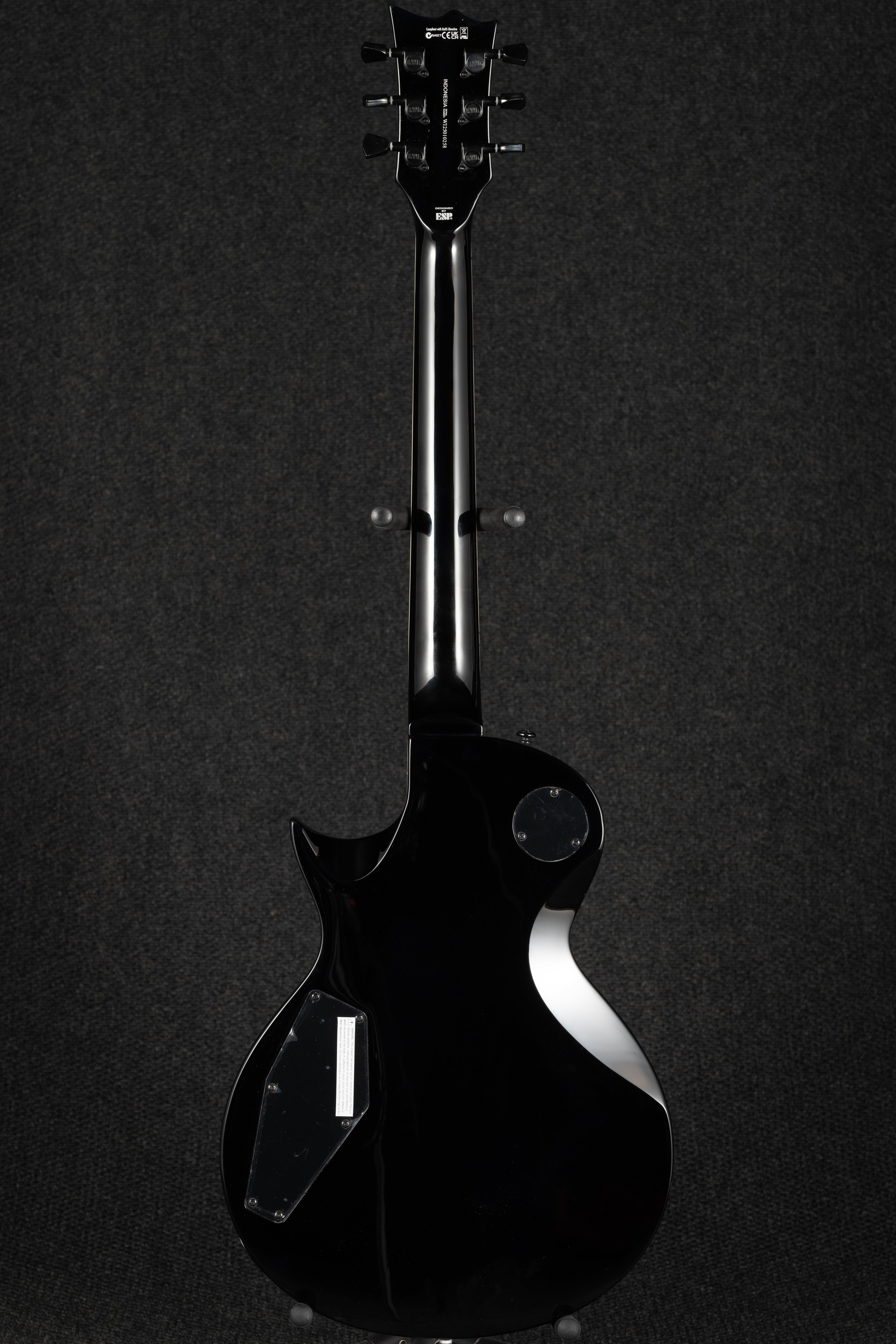 EC-256 - Quilted Maple See Thru Black Cherry Sunburst