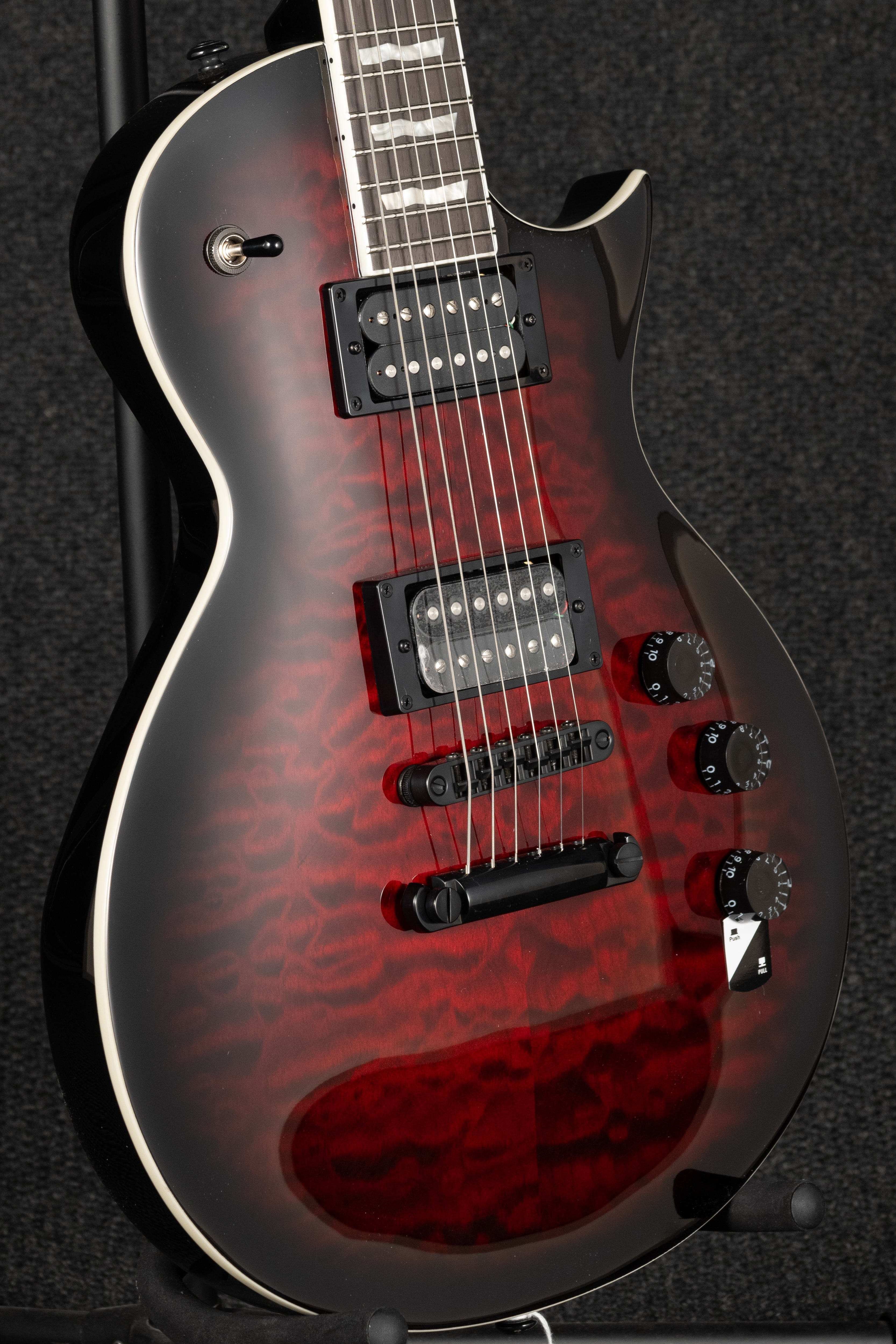 EC-256 - Quilted Maple See Thru Black Cherry Sunburst