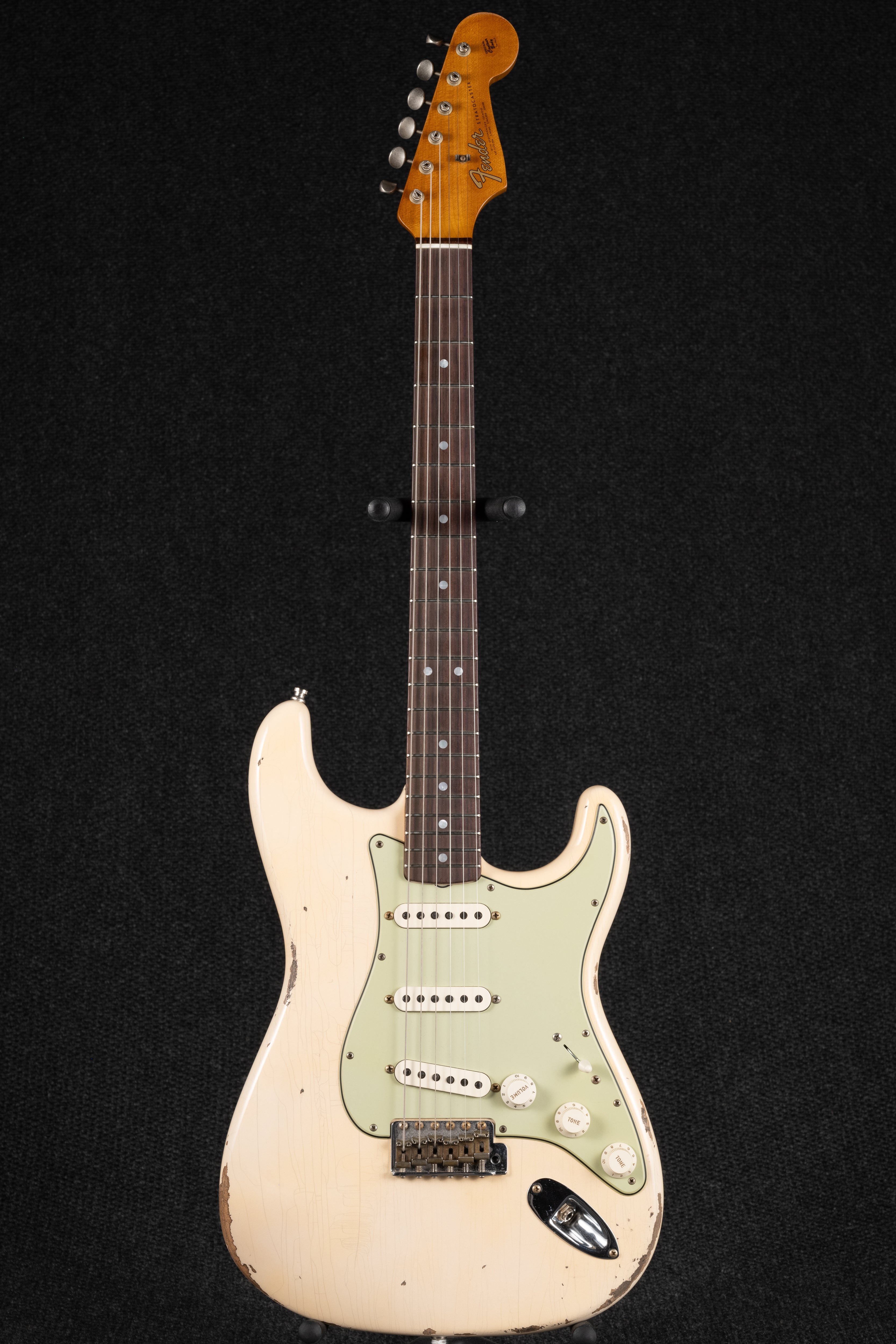 Limited Edition '64 L-Series Heavy Relic Stratocaster - Aged Shell Pink