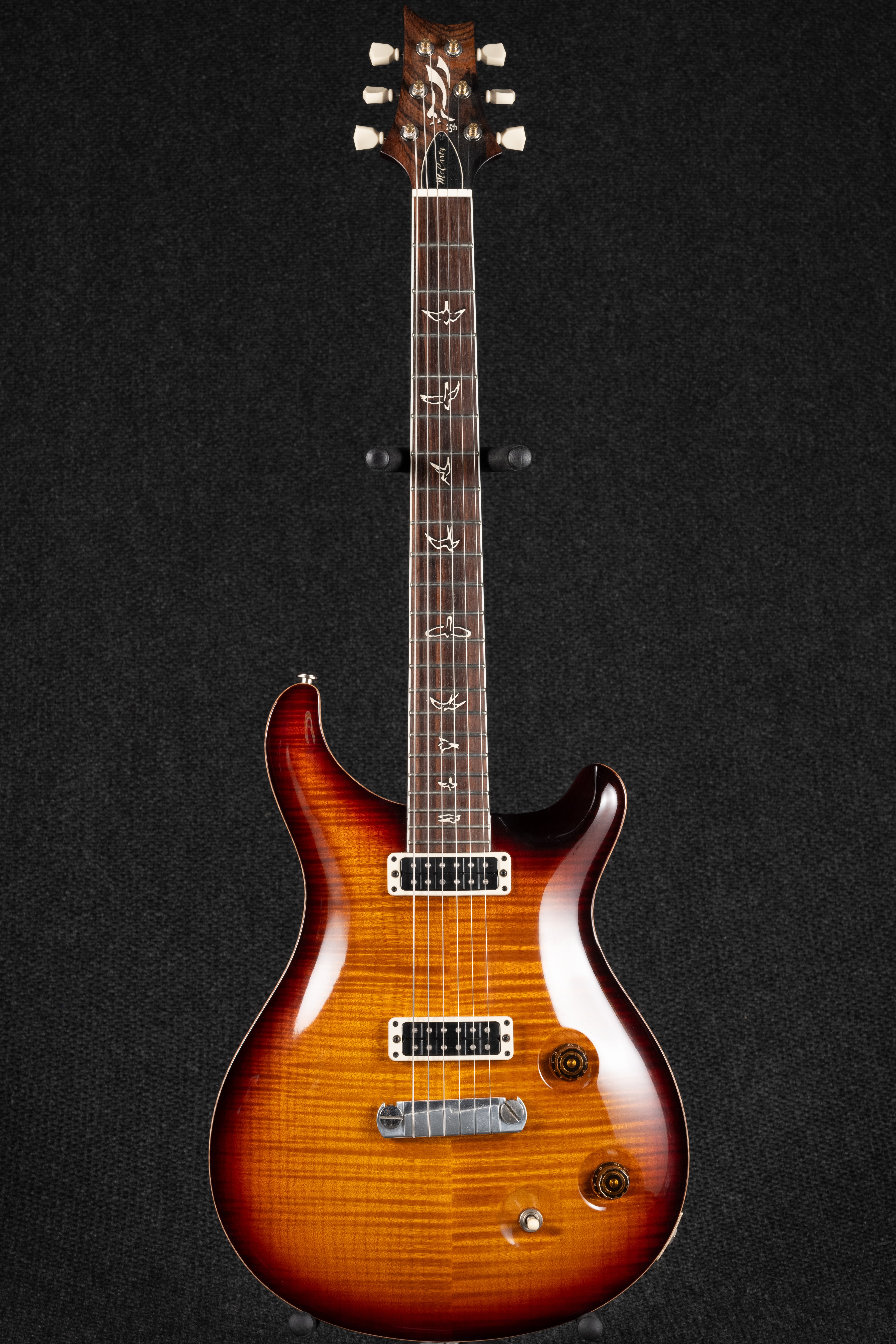 McCarty 25th Anniversary Narrowfield 10 Top