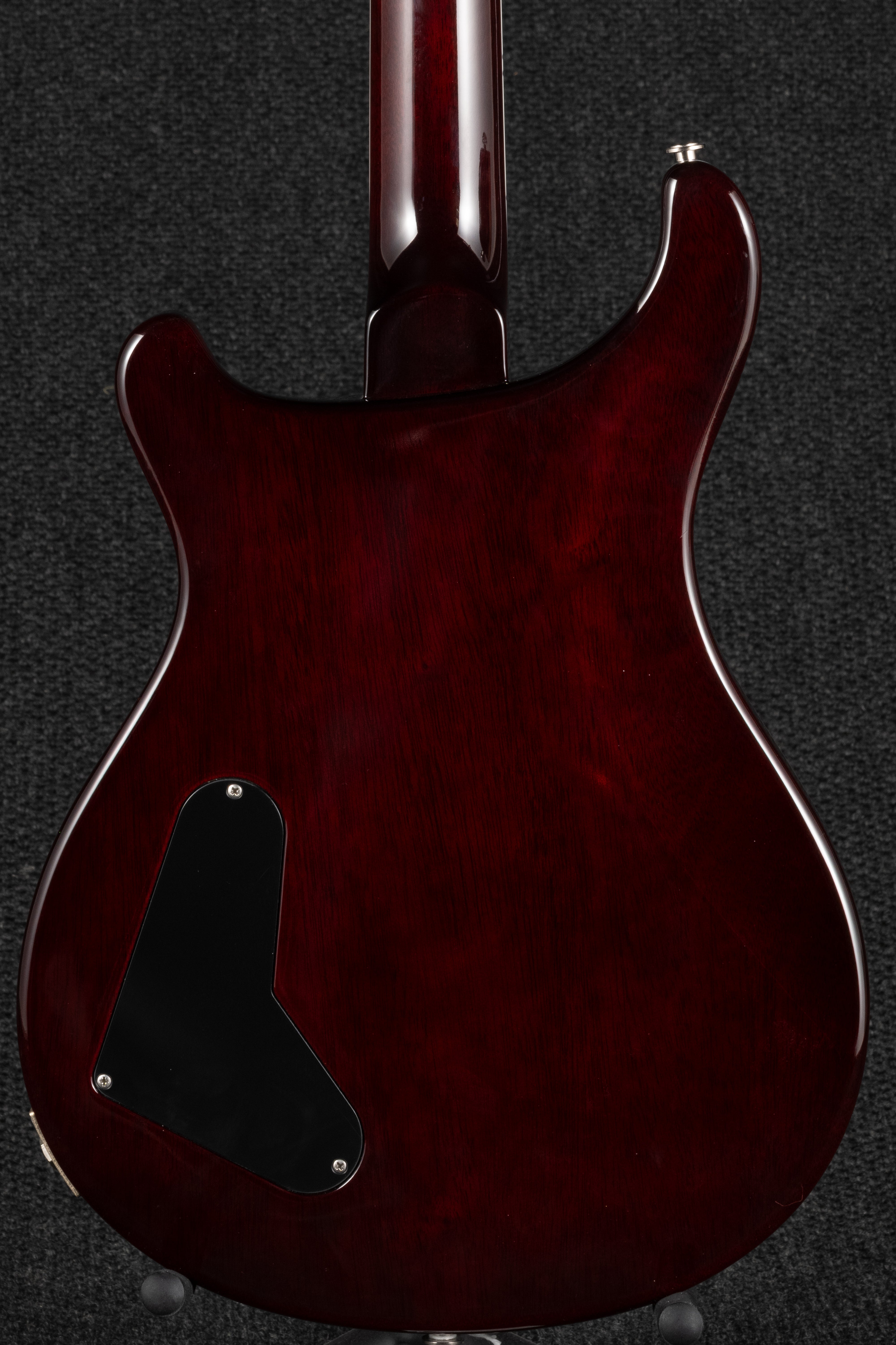 McCarty 25th Anniversary Narrowfield 10 Top