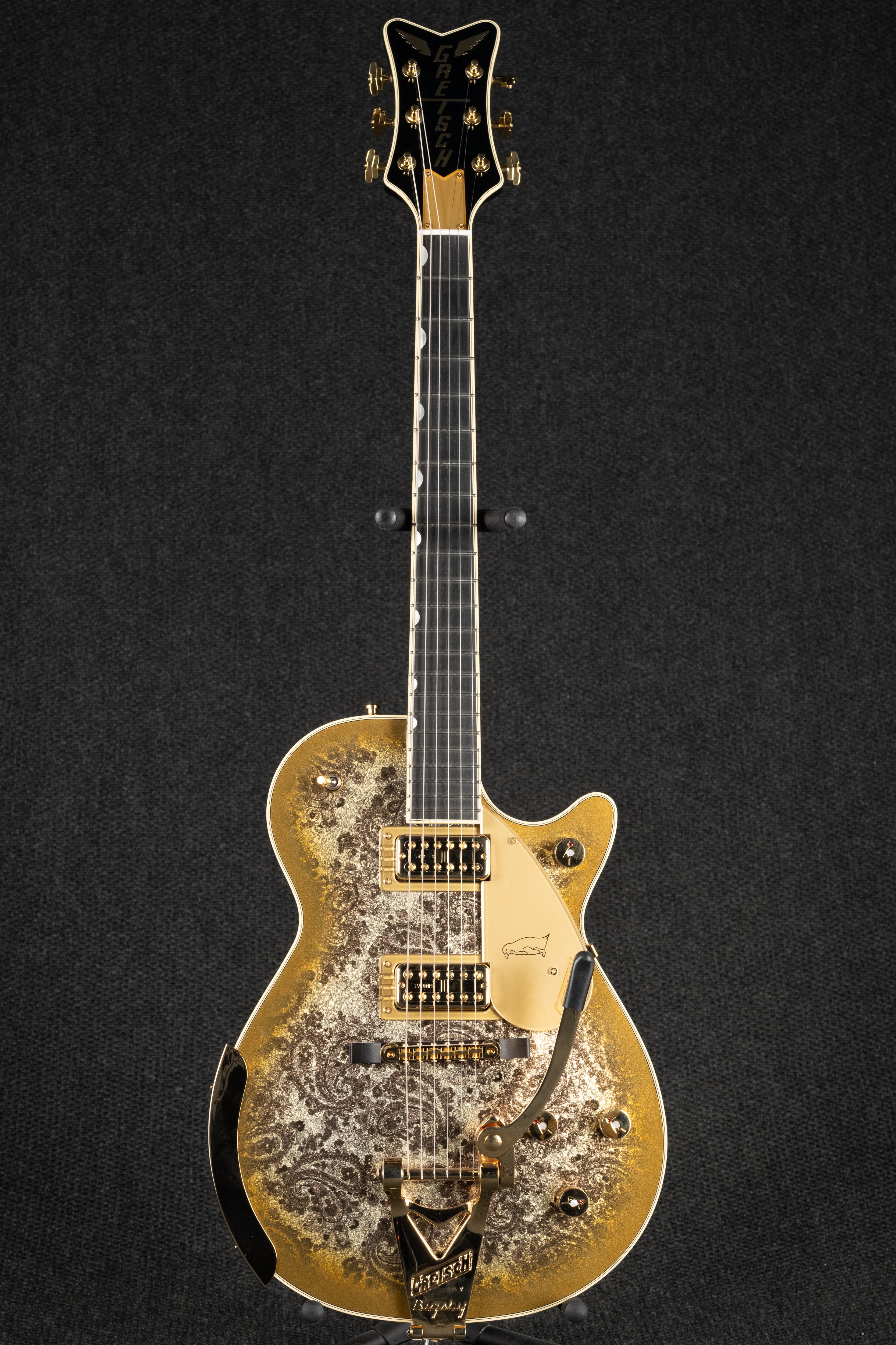 G6134TG Paisley Penguin - Gold Paisley Burst