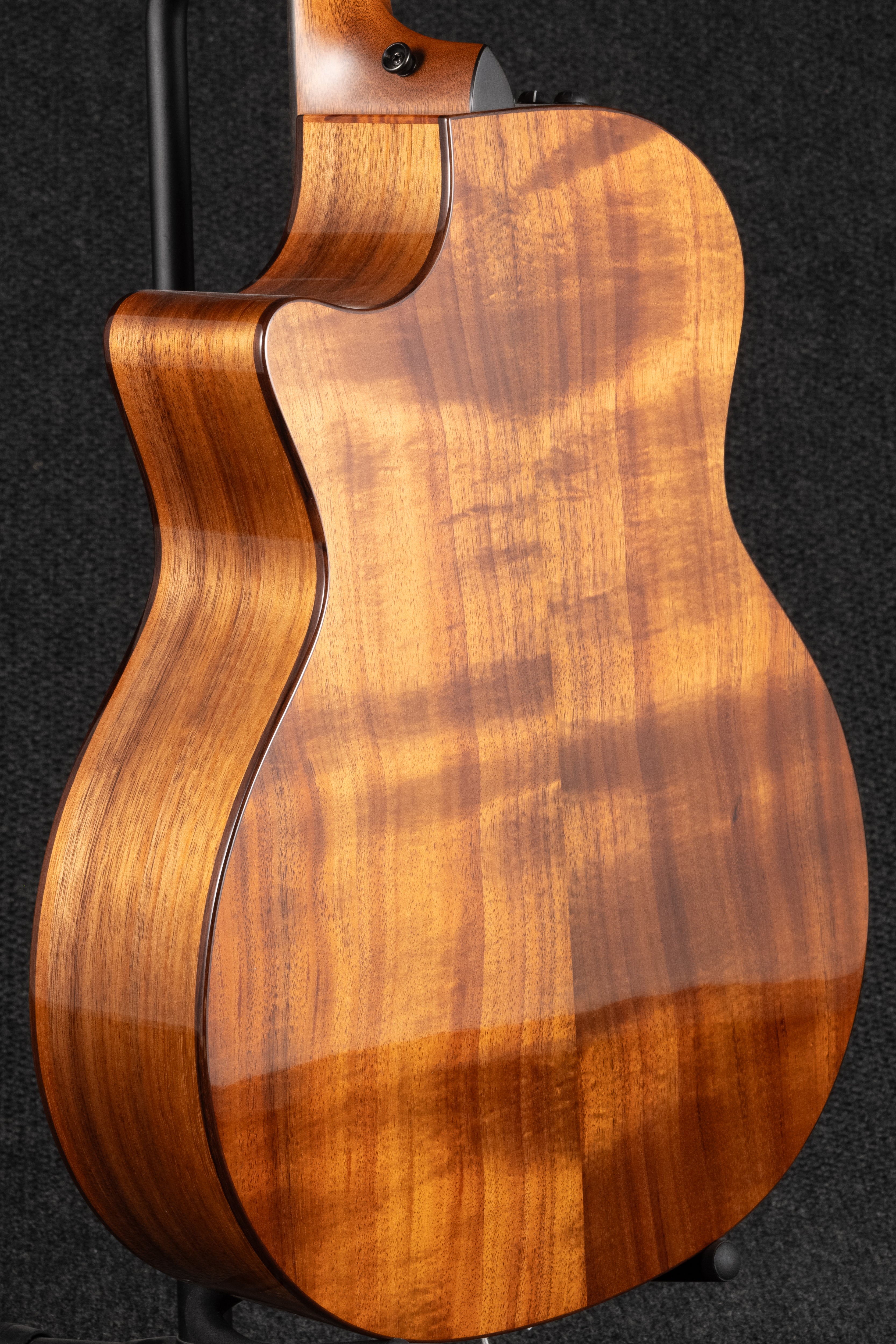 724ce ES2 Hawaiian Koa