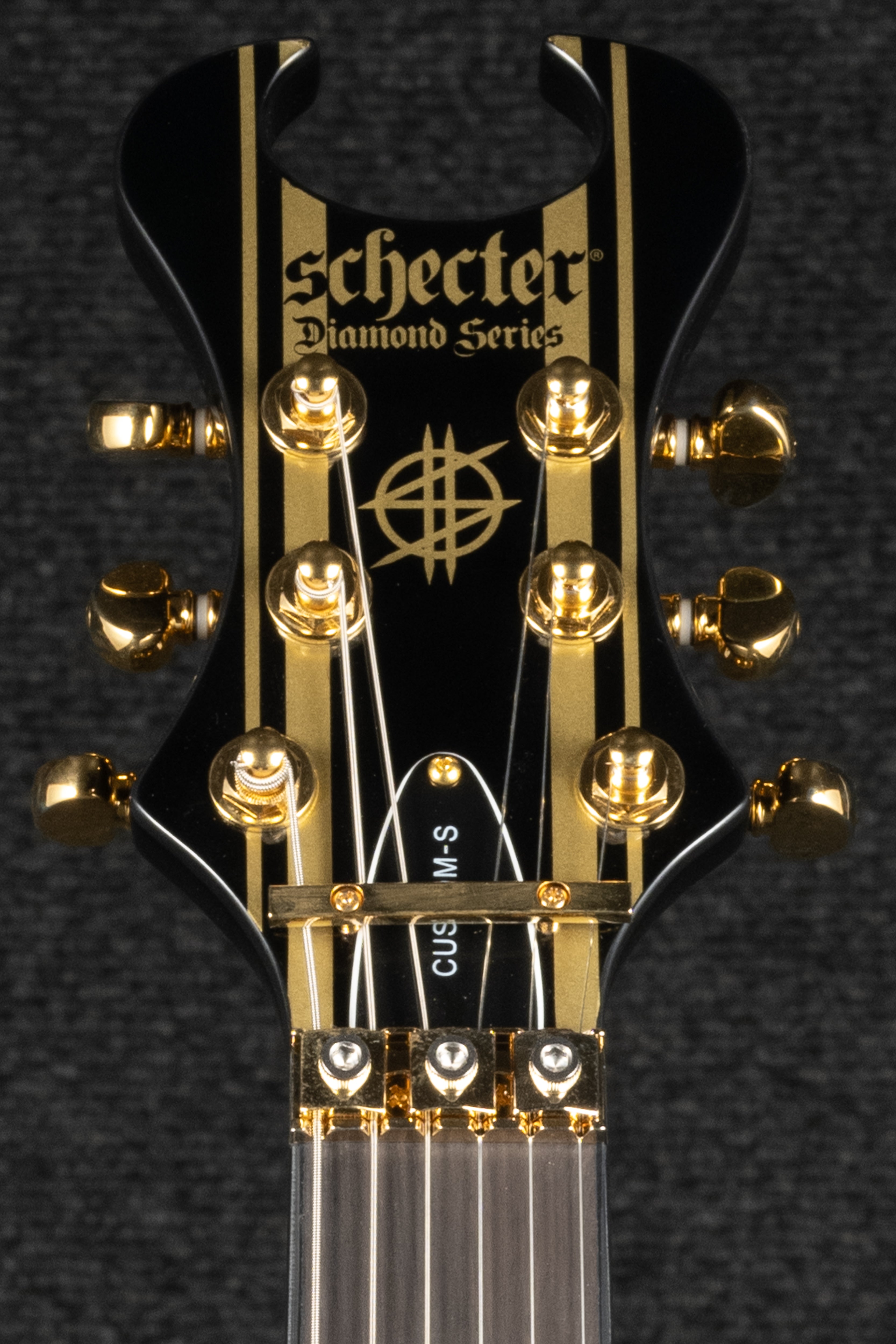 Synyster Custom-S - Gloss Black with Gold Pinstripes