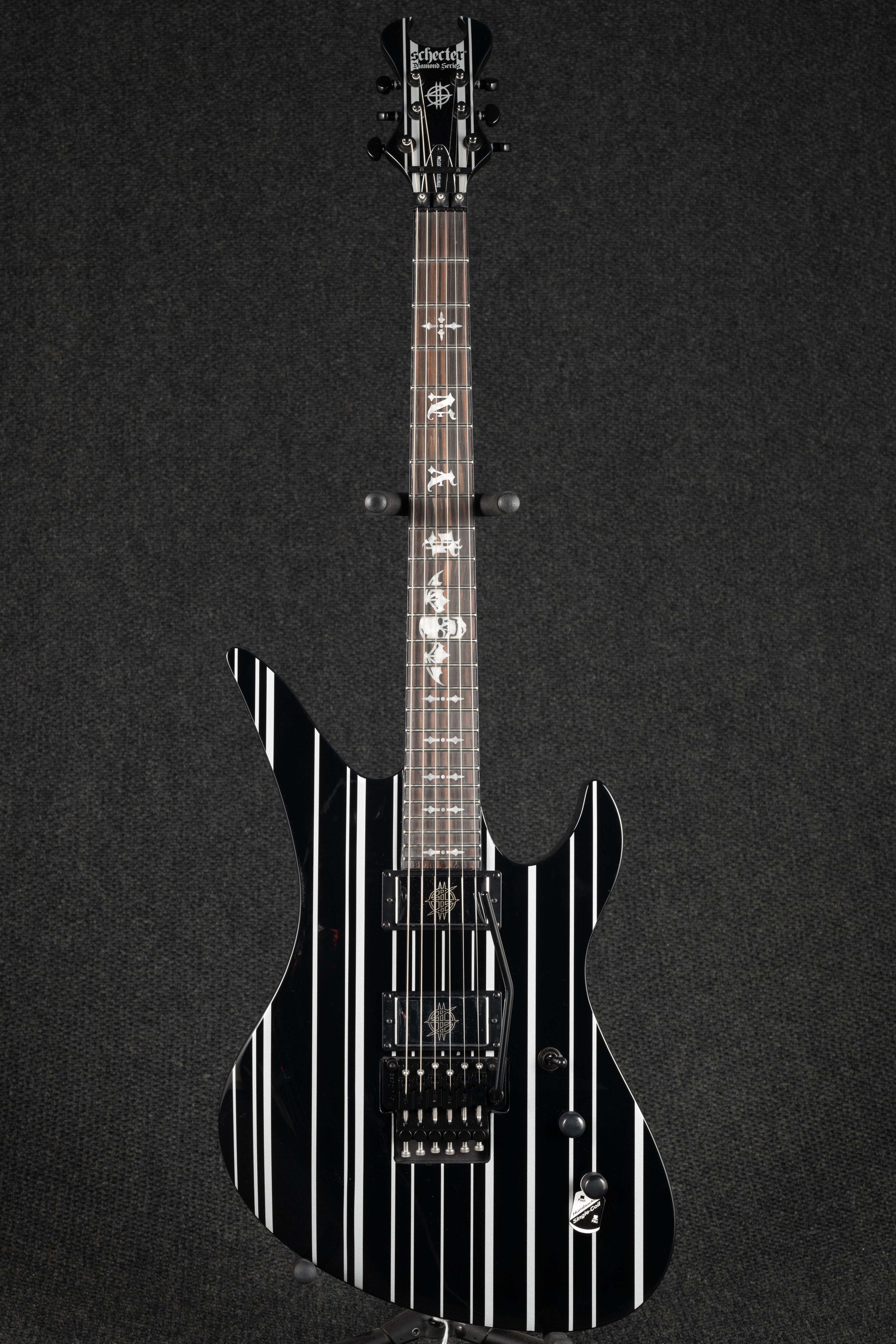 Synyster Custom - Gloss Black with Silver Pinstripes