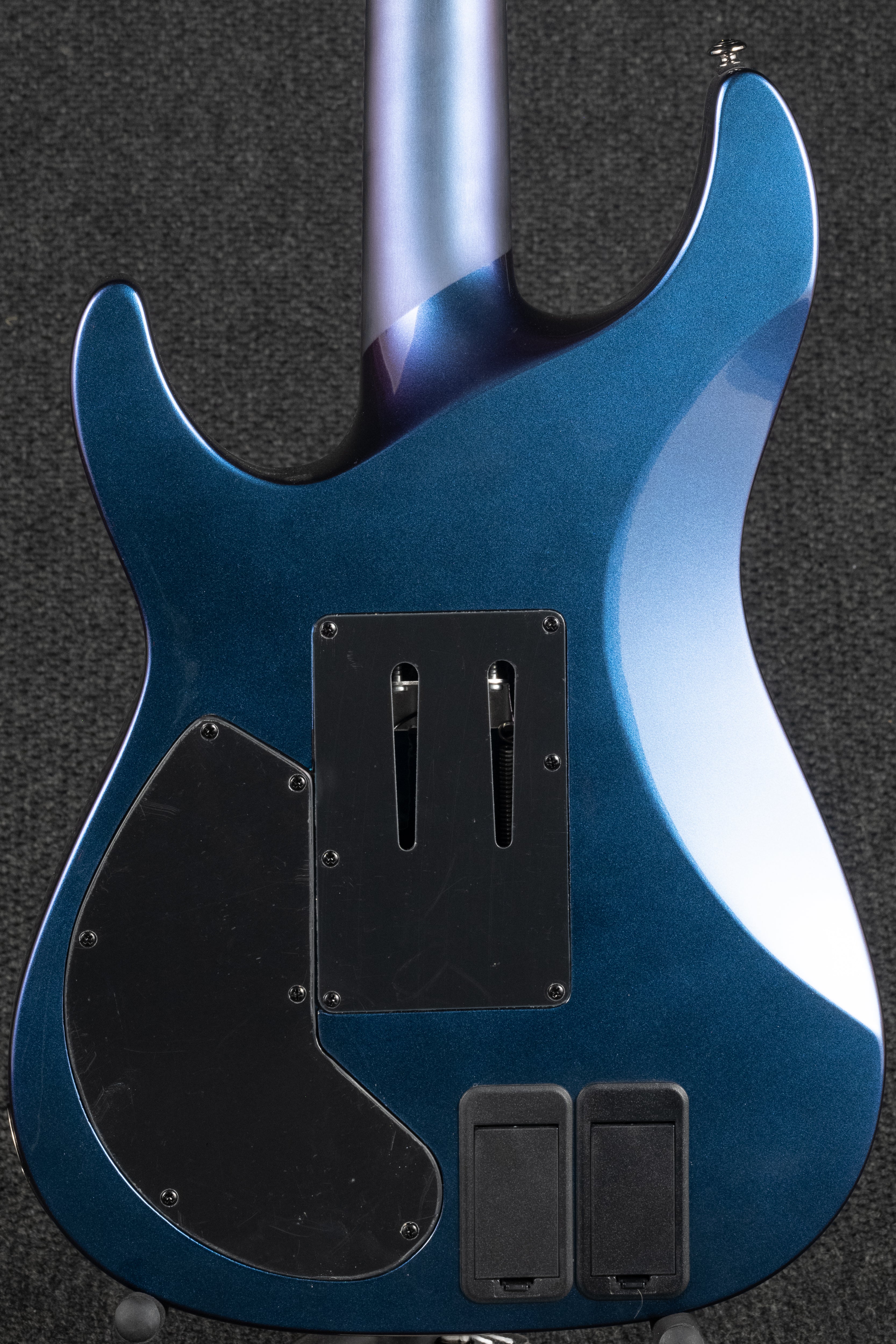 Hellraiser Hybrid C-1 FR S - Ultraviolet