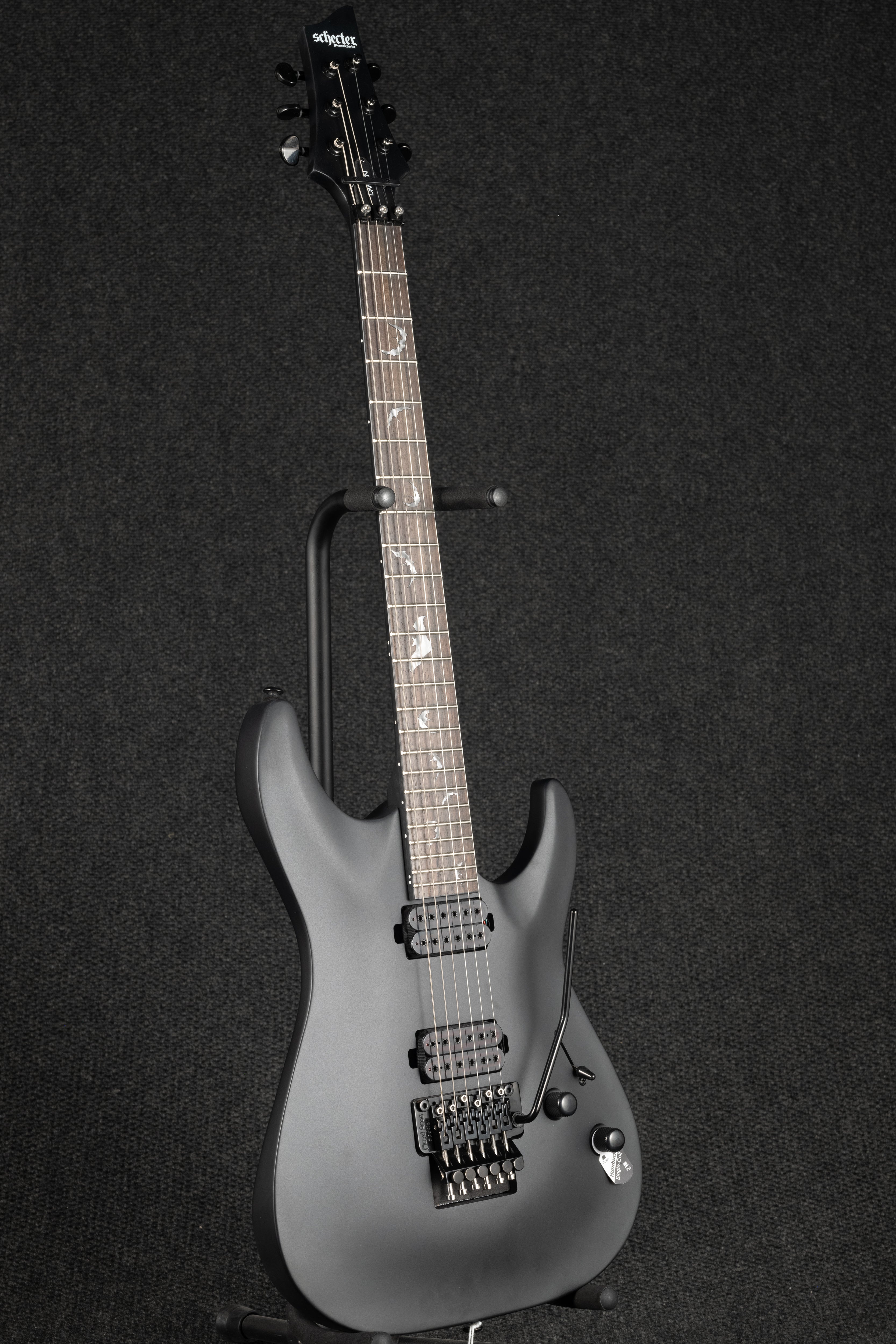 Damien-6 FR - Satin Black