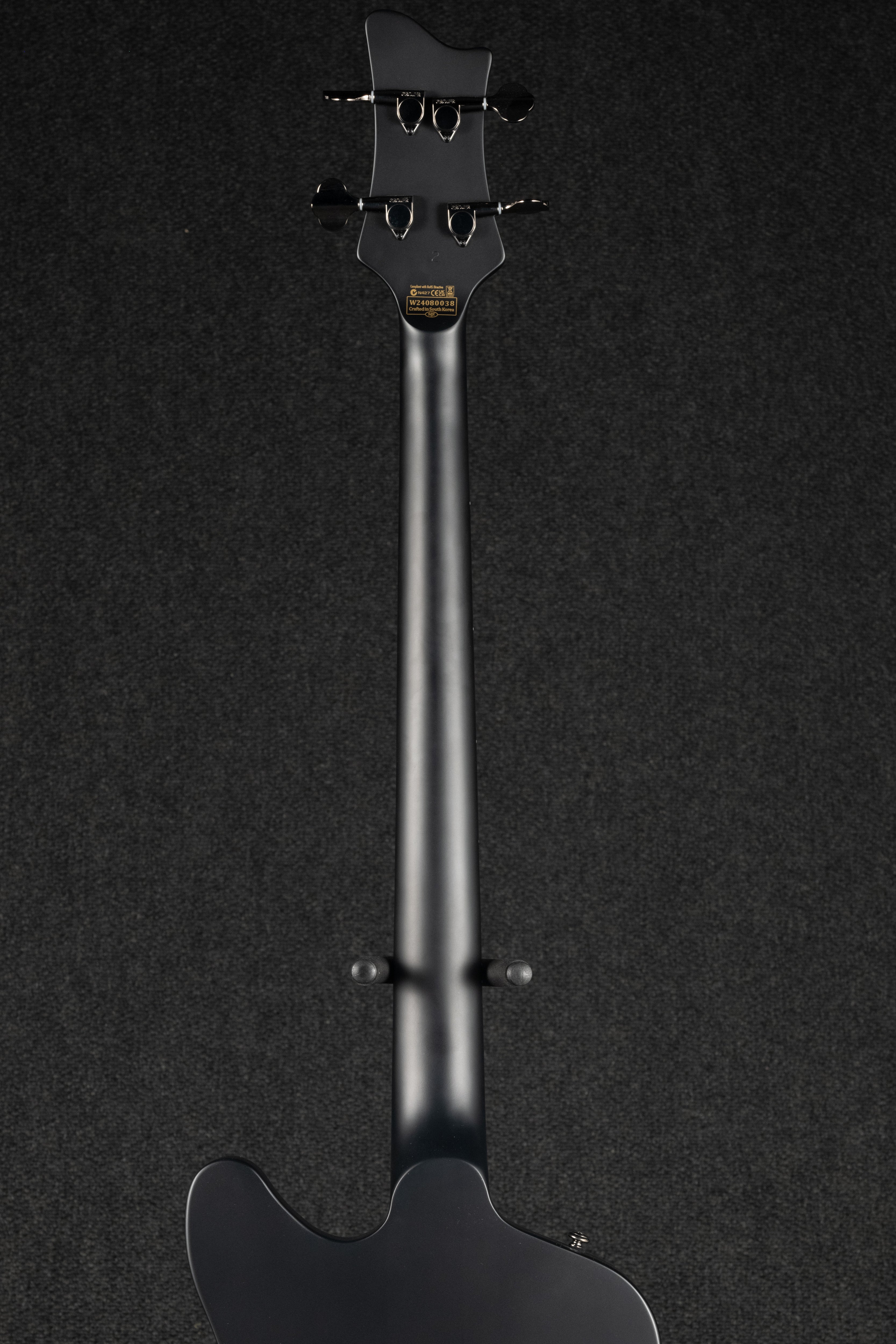 Sixx Bass- Satin Black