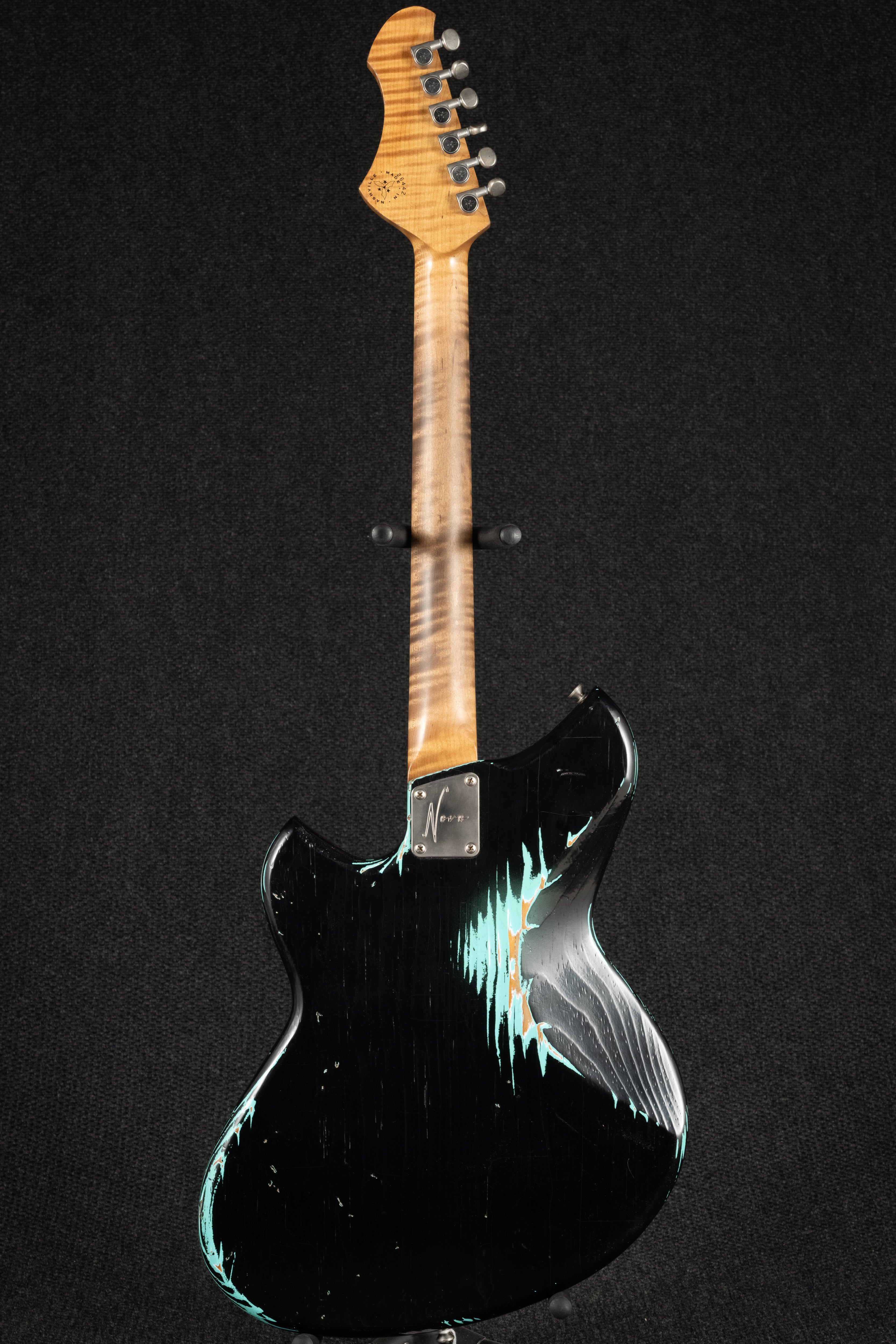 Serus J - Bull Black Over Foam Green