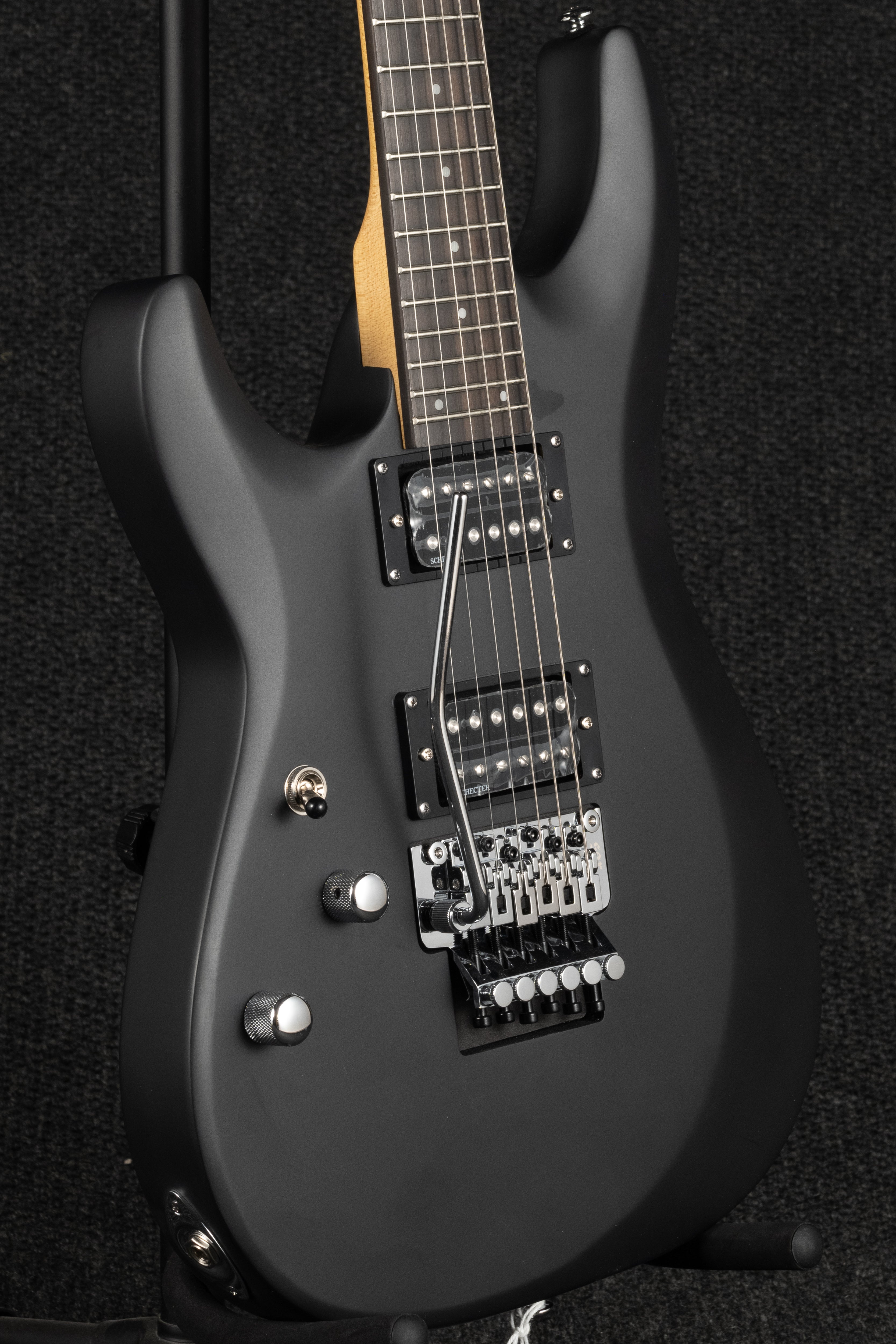 C-6 FR Deluxe LH - Satin Black