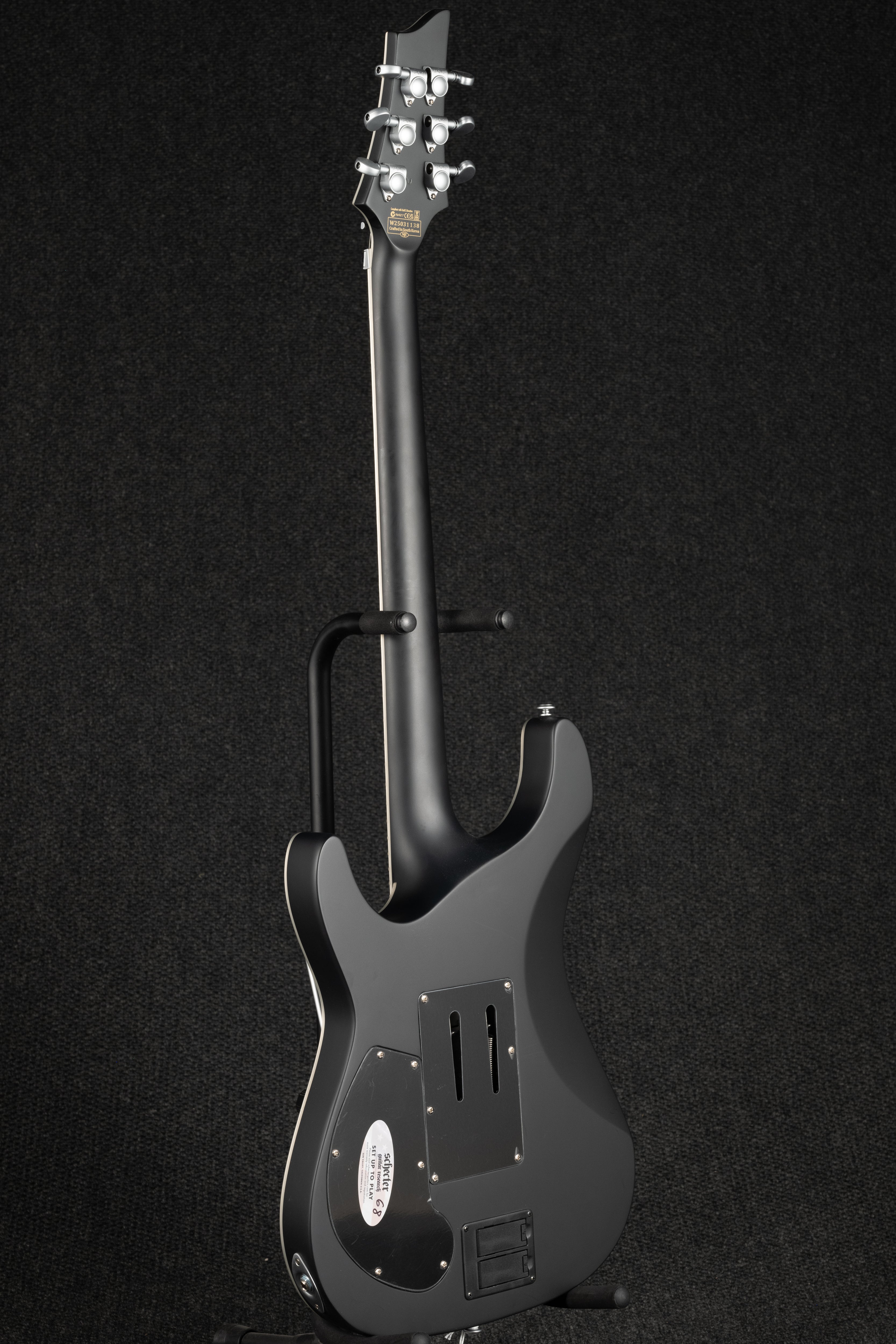 Damien Platinum-6 - Satin Black