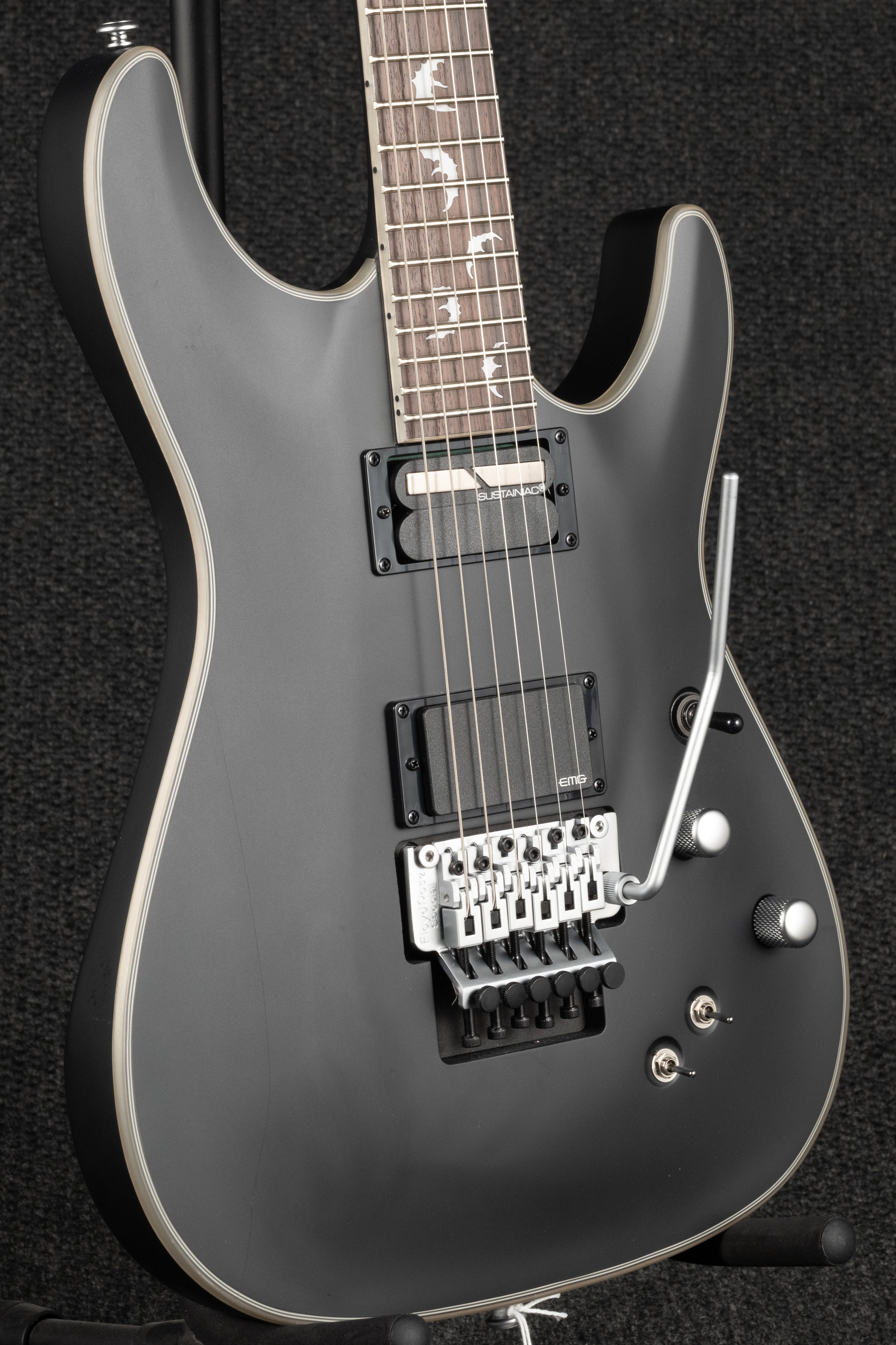 Damien Platinum-6 - Satin Black