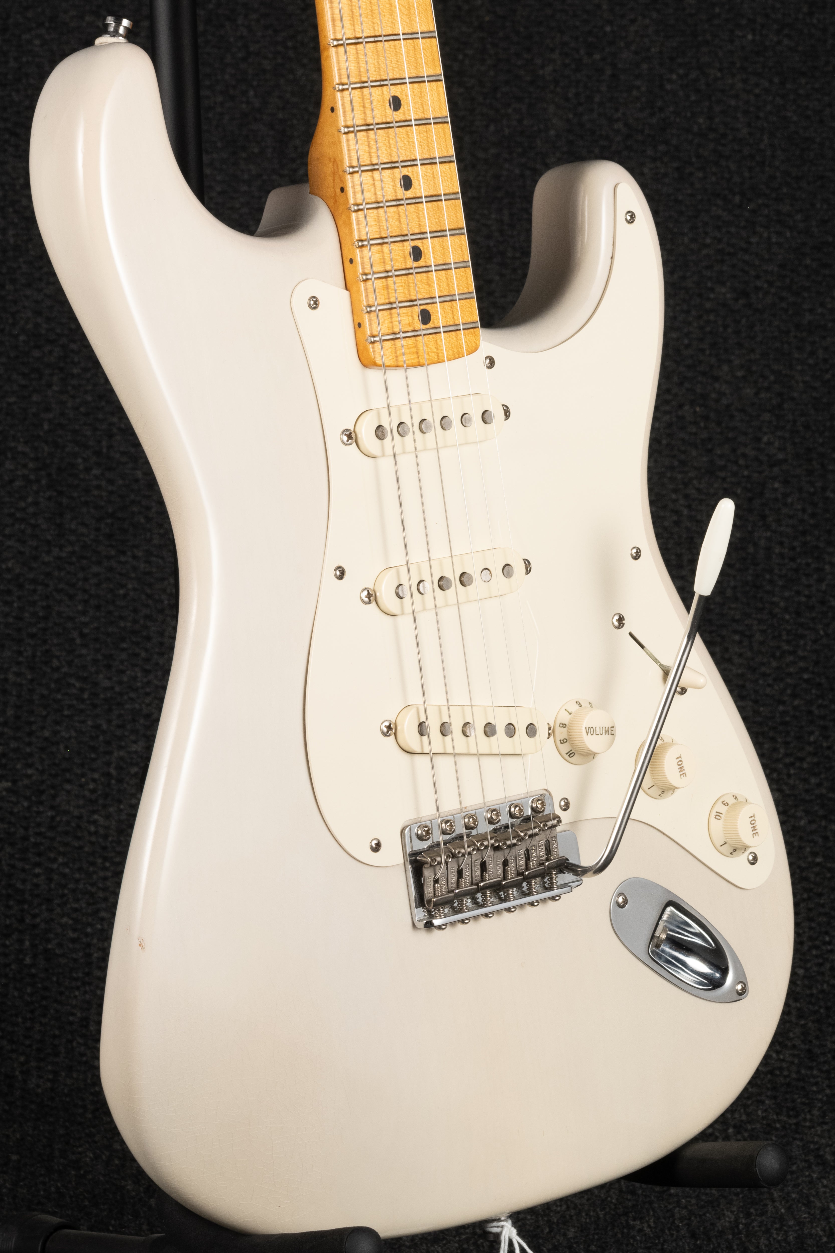 Eric Johnson Artist Stratocaster - White Blonde
