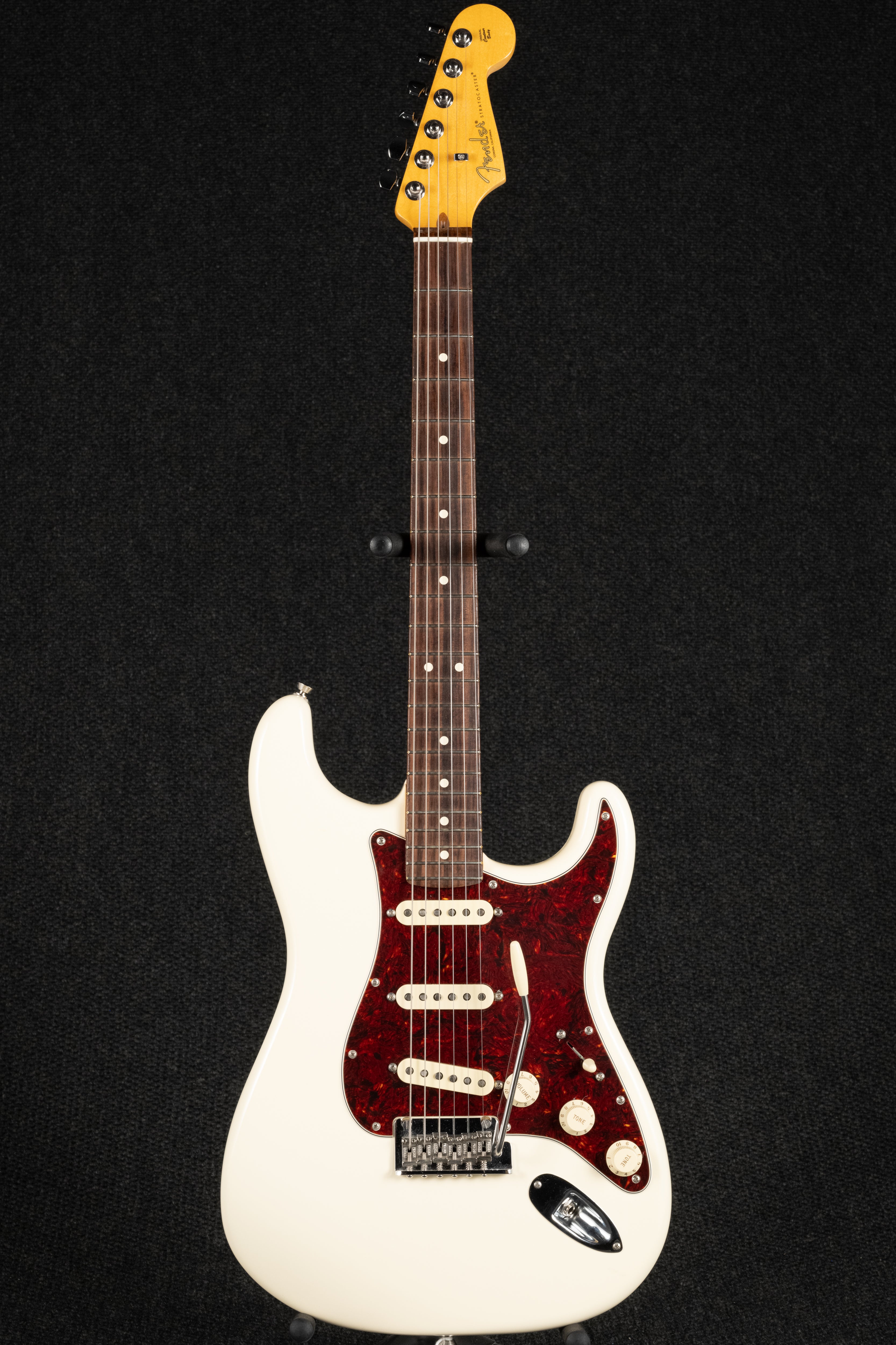 American Professional II Sratocaster - Olympic White