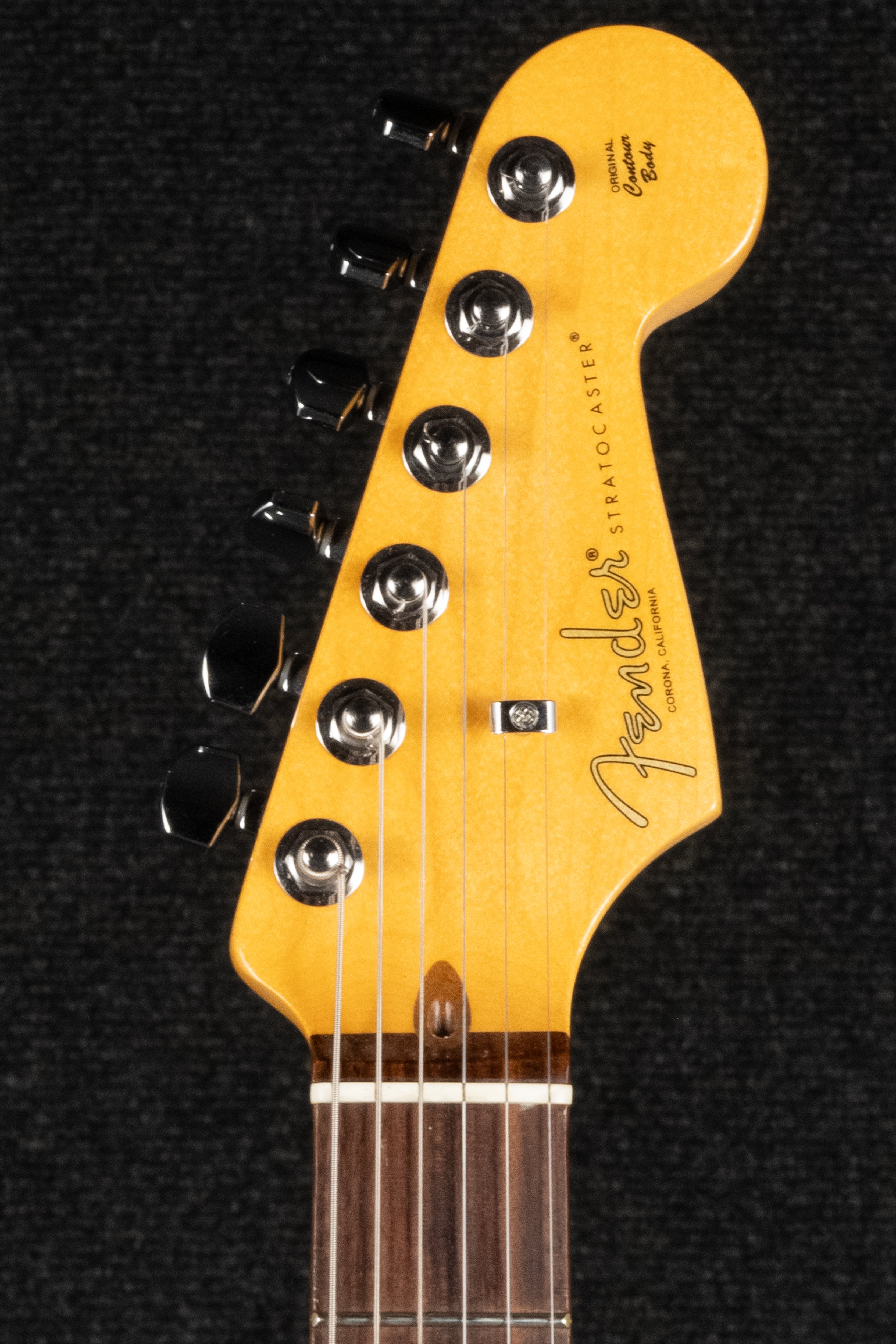 American Professional II Sratocaster - Olympic White