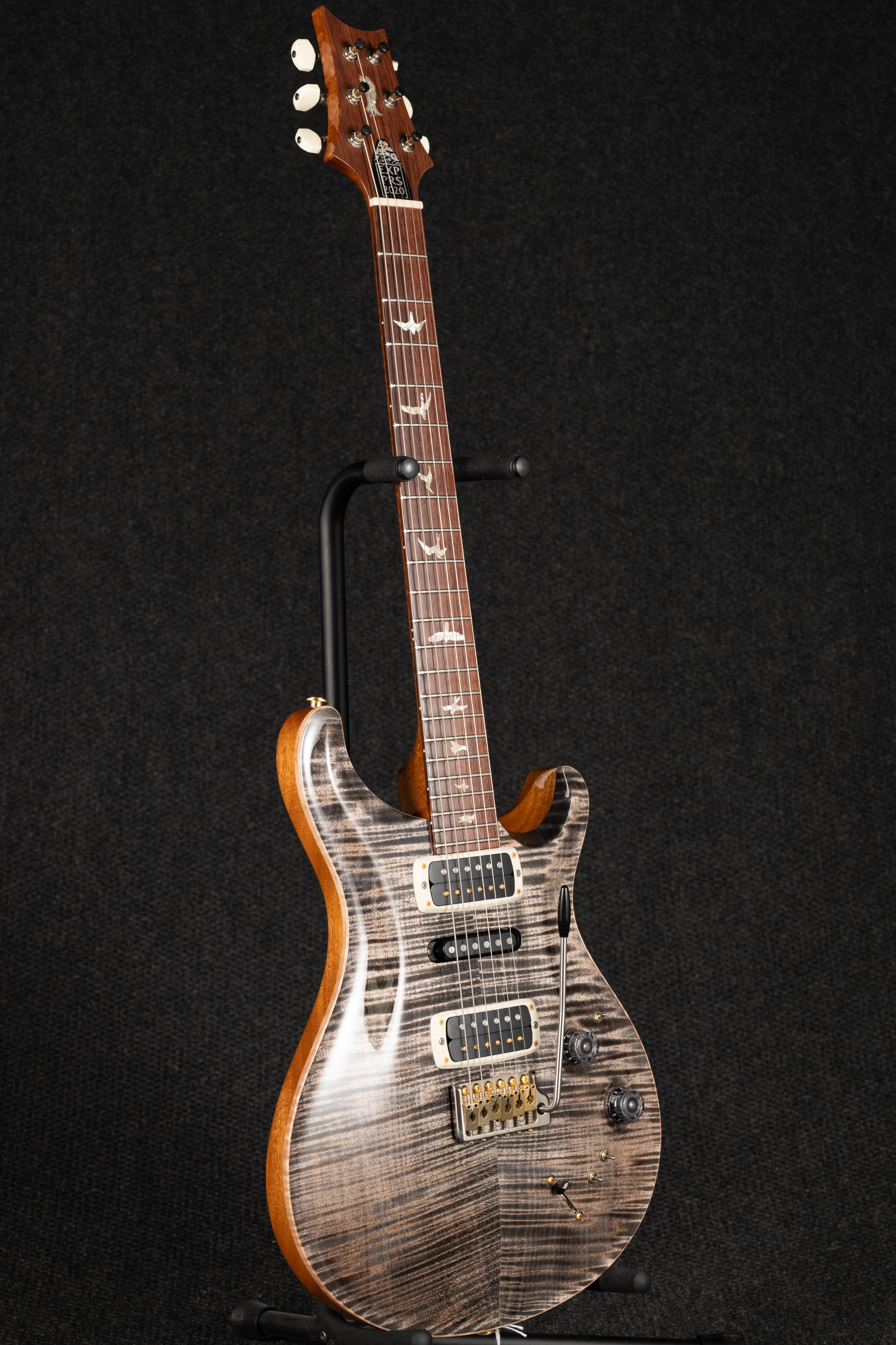 Eagle V "Experience 2020" Model - Charcoal