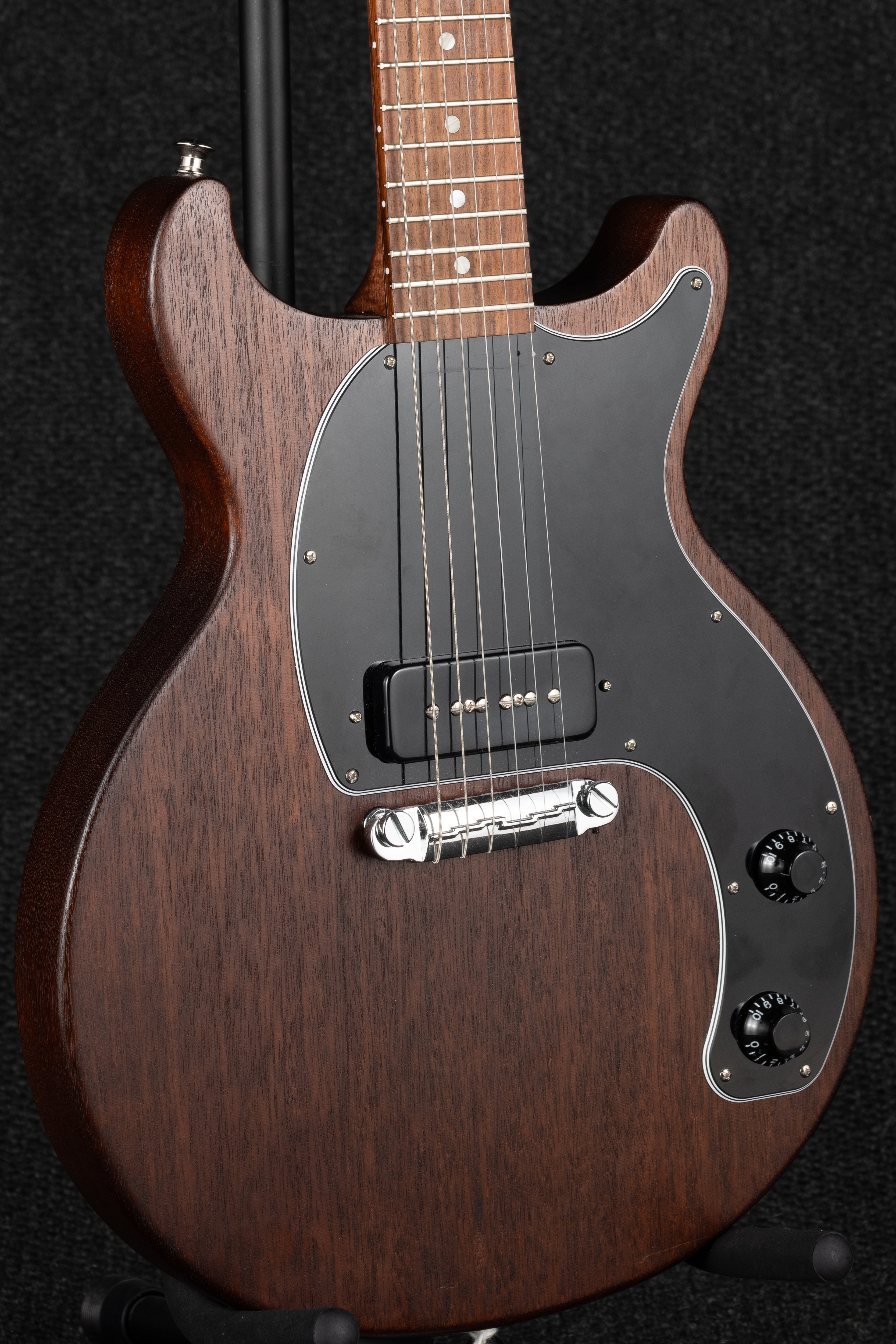 Les Paul Junior Tribute DC - Worn Brown