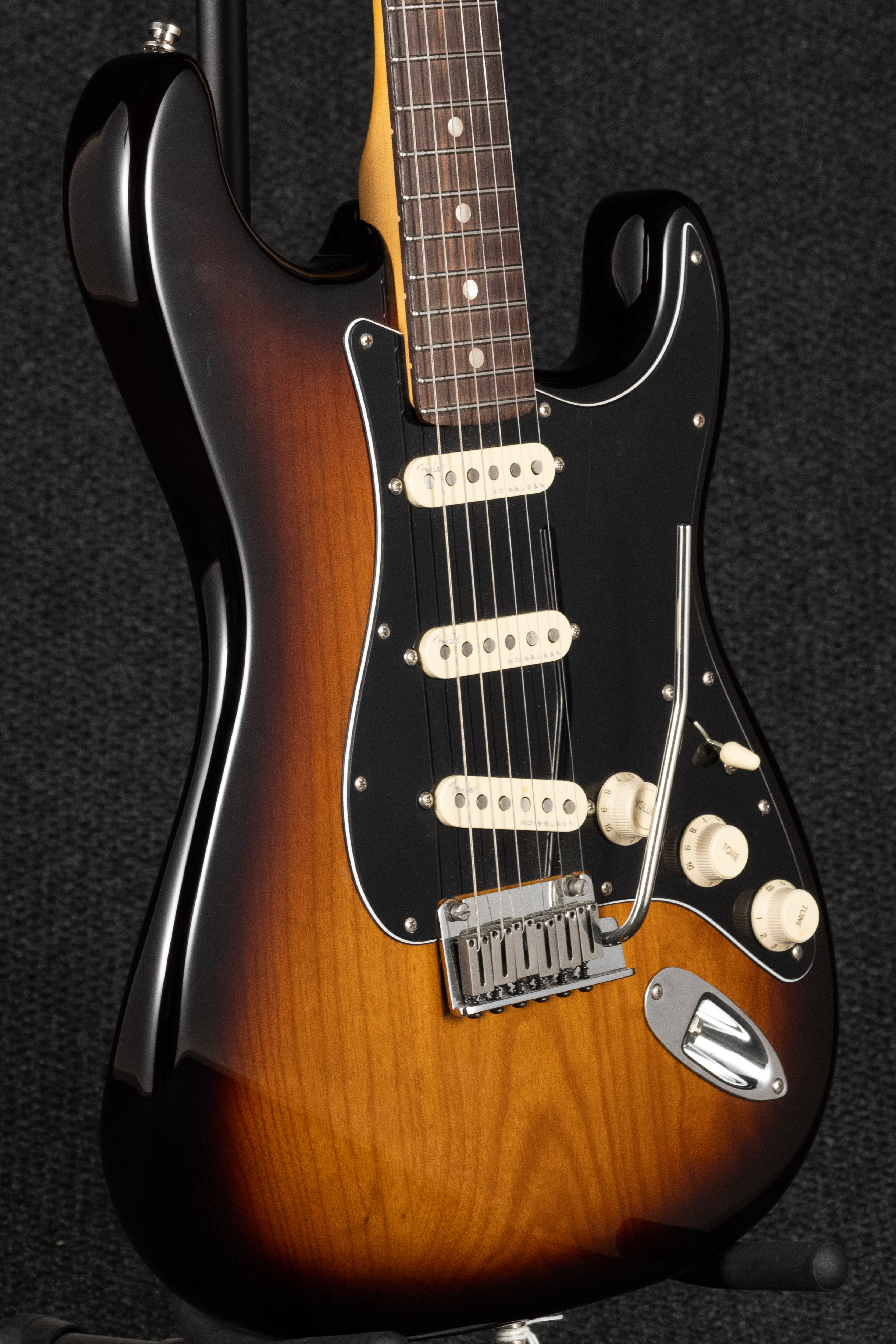 American Ultra Luxe 75th Anniversary - 2-Color Sunburst