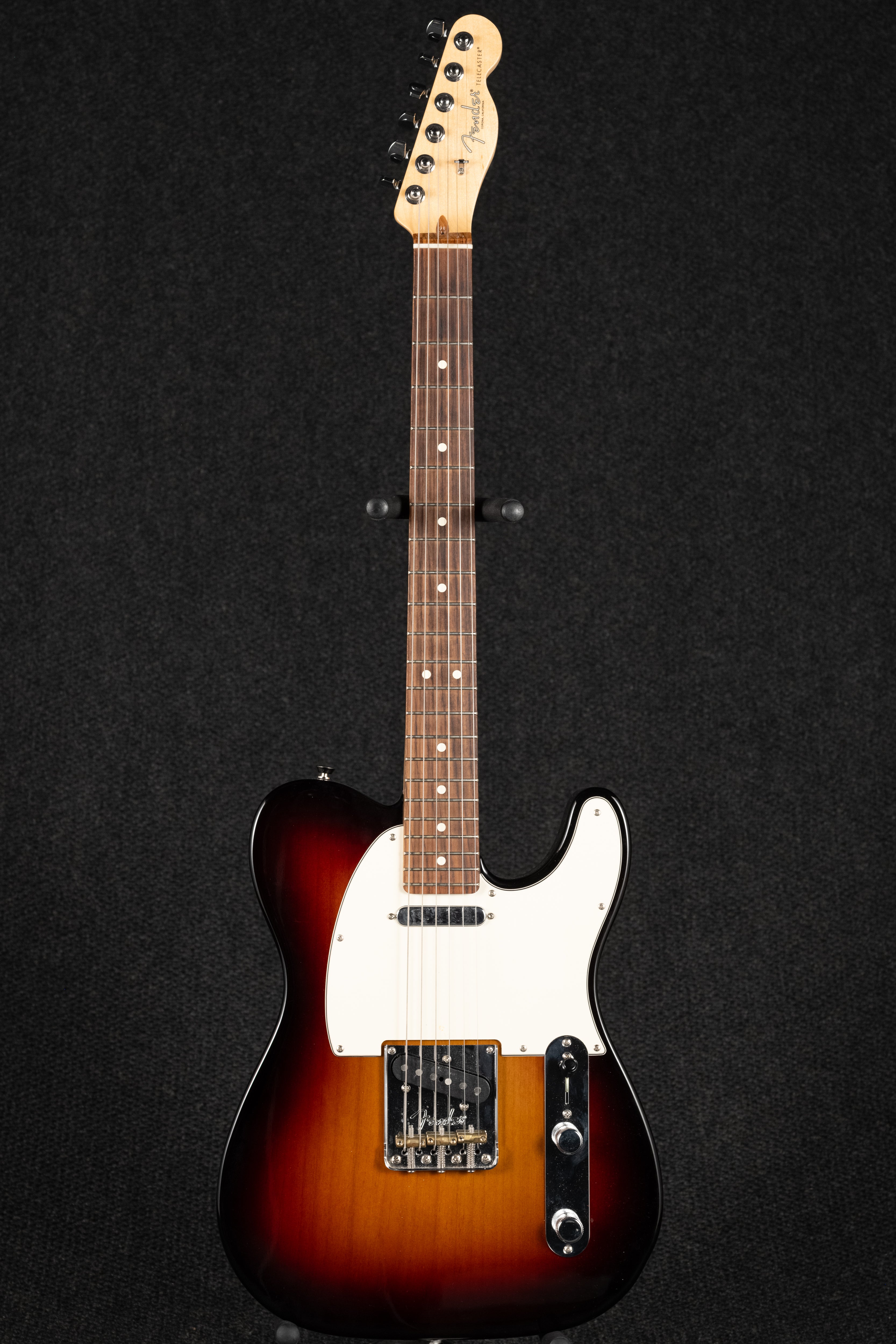 American Professional Telecaster - 3Tone Sunburst