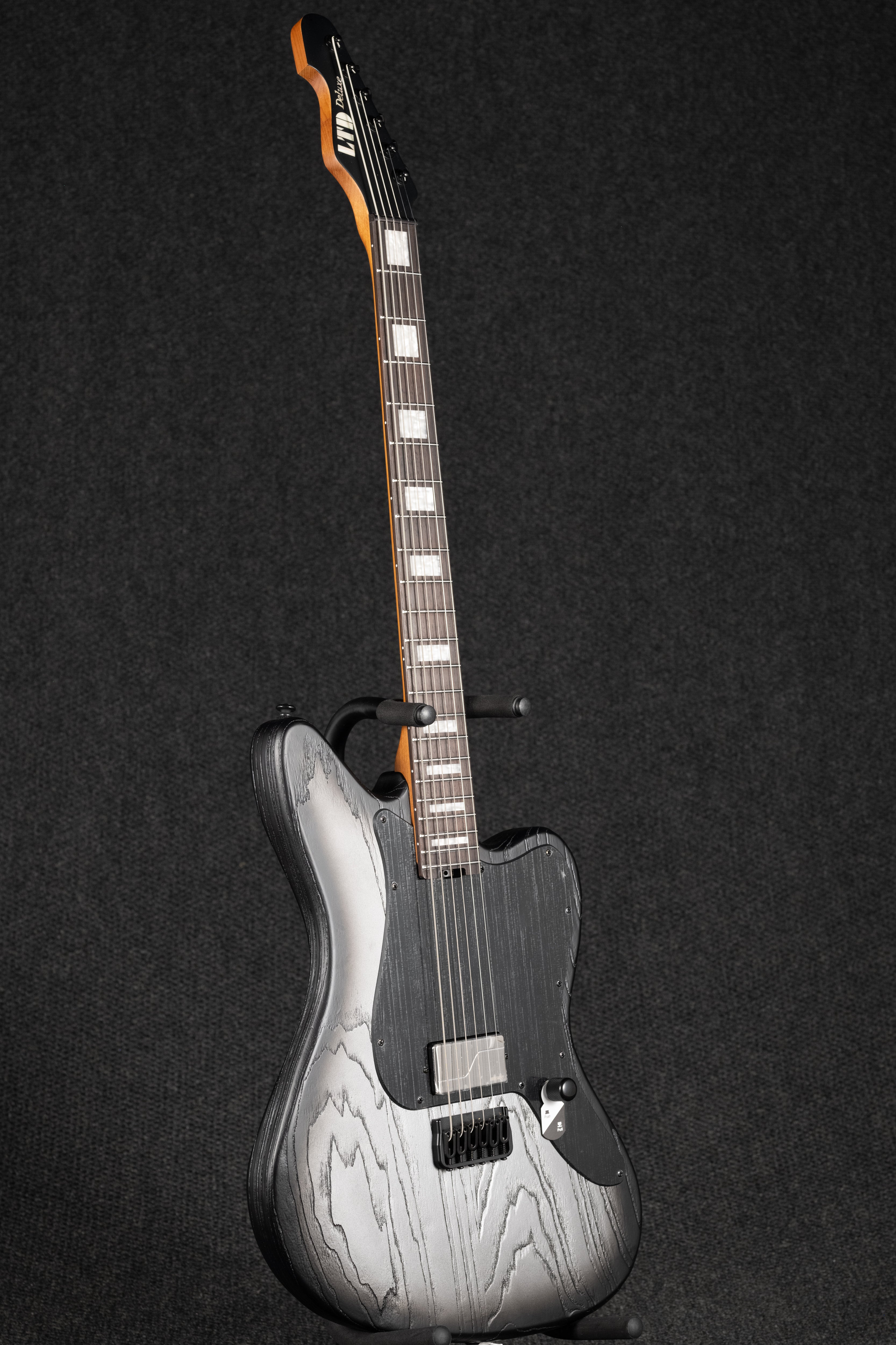 XJ-1B Baritone - Silver Blast