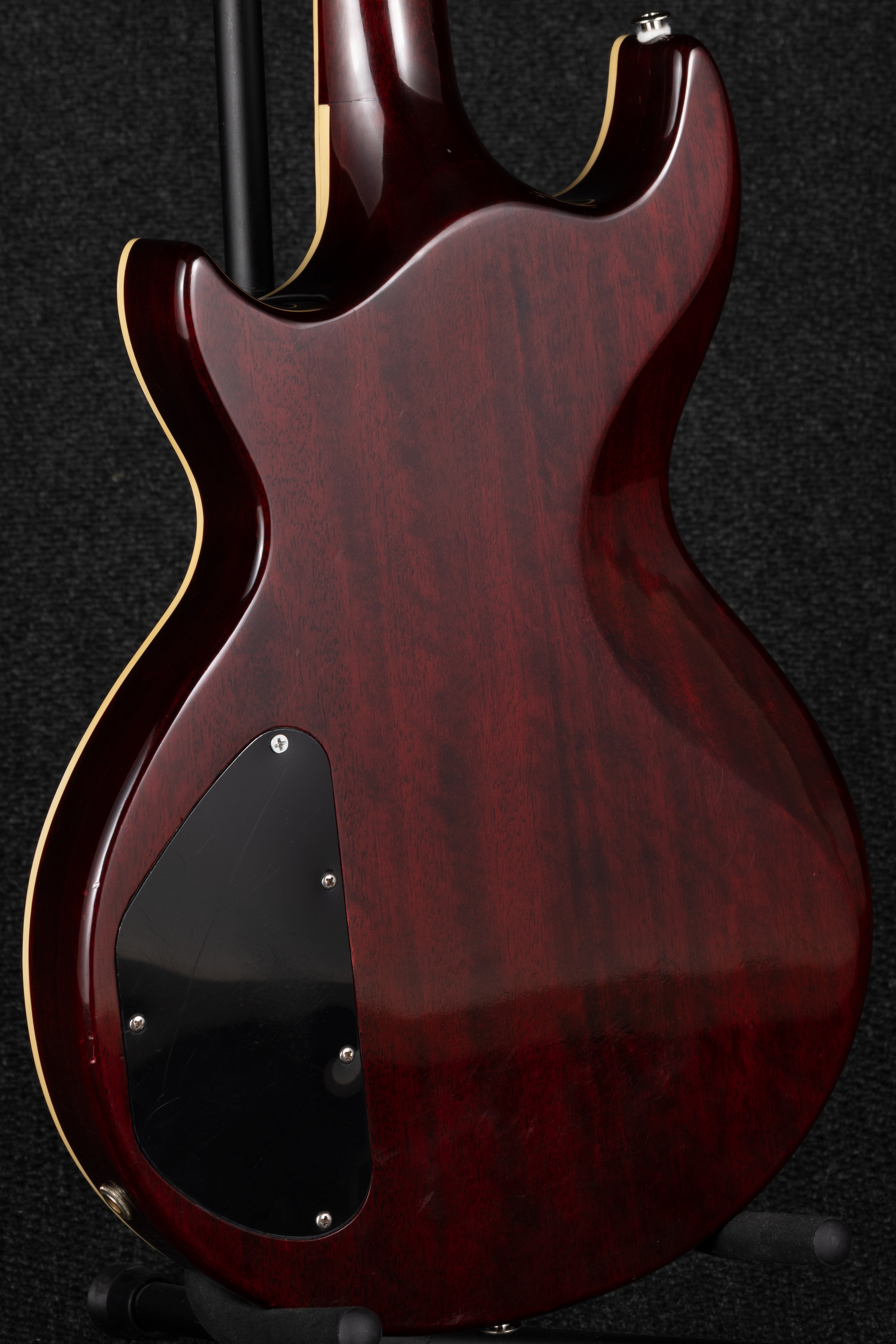 1984/85 GP1-S - Cherry Sunburst
