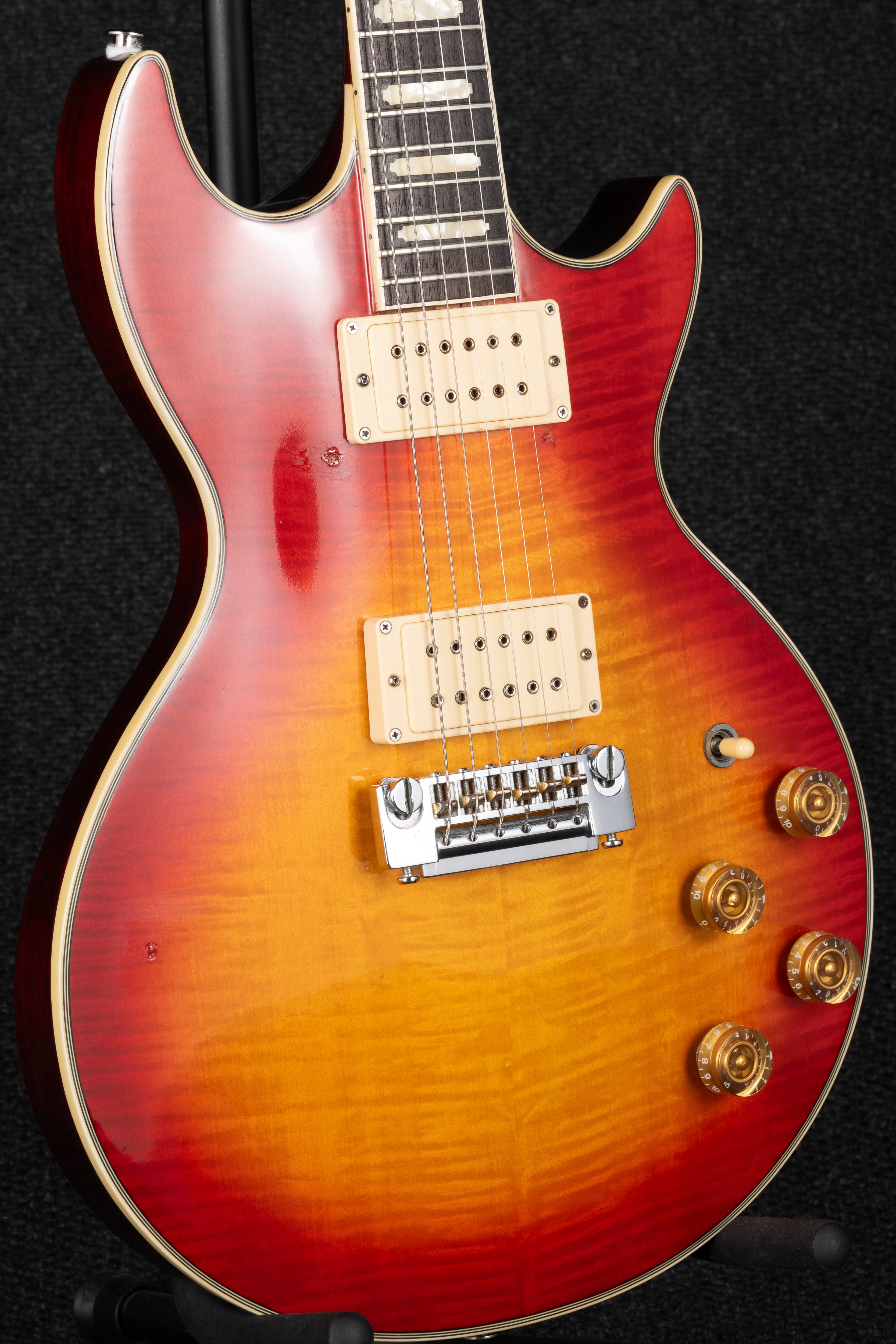 1984/85 GP1-S - Cherry Sunburst