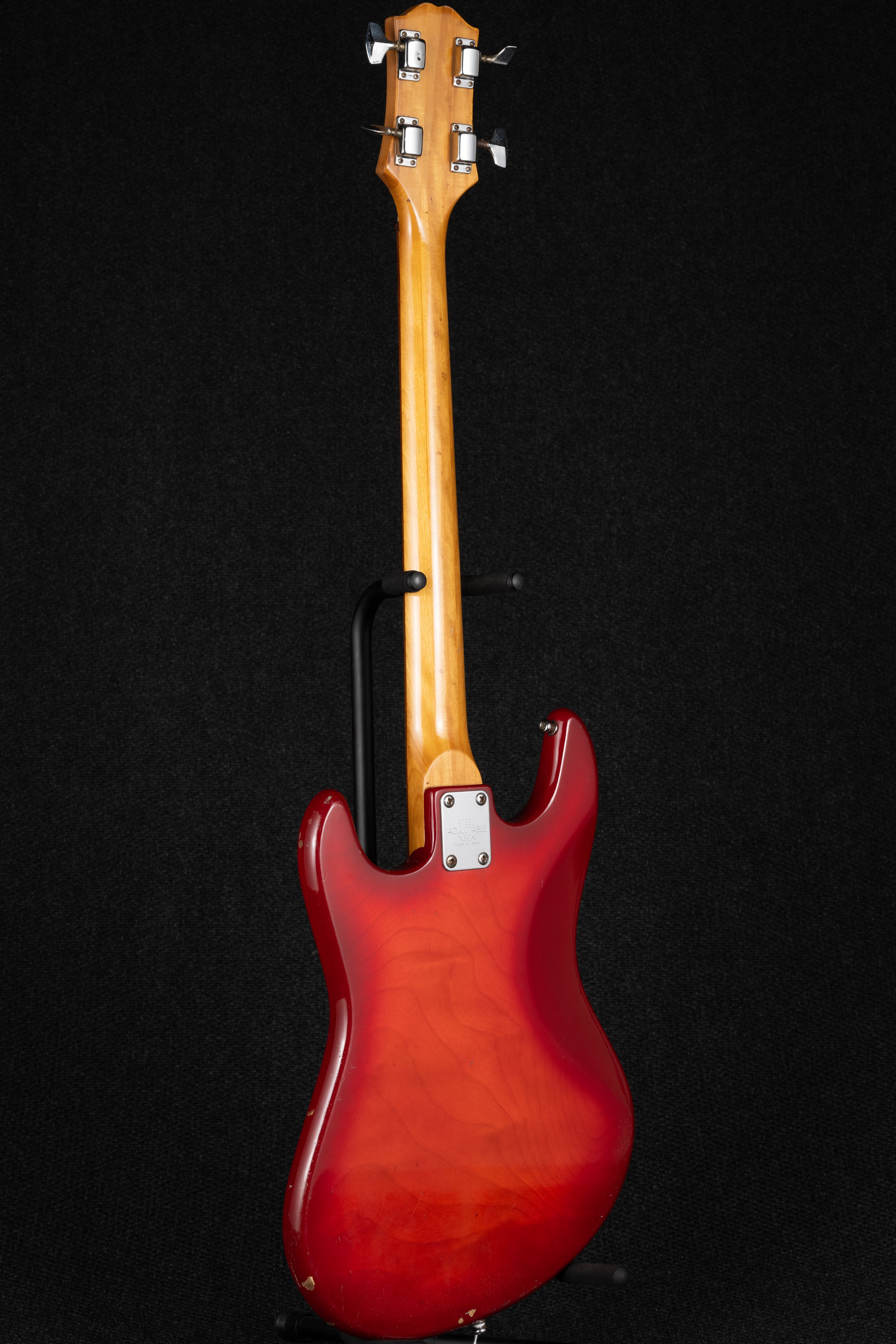 1974 ET-280 - Red Burst