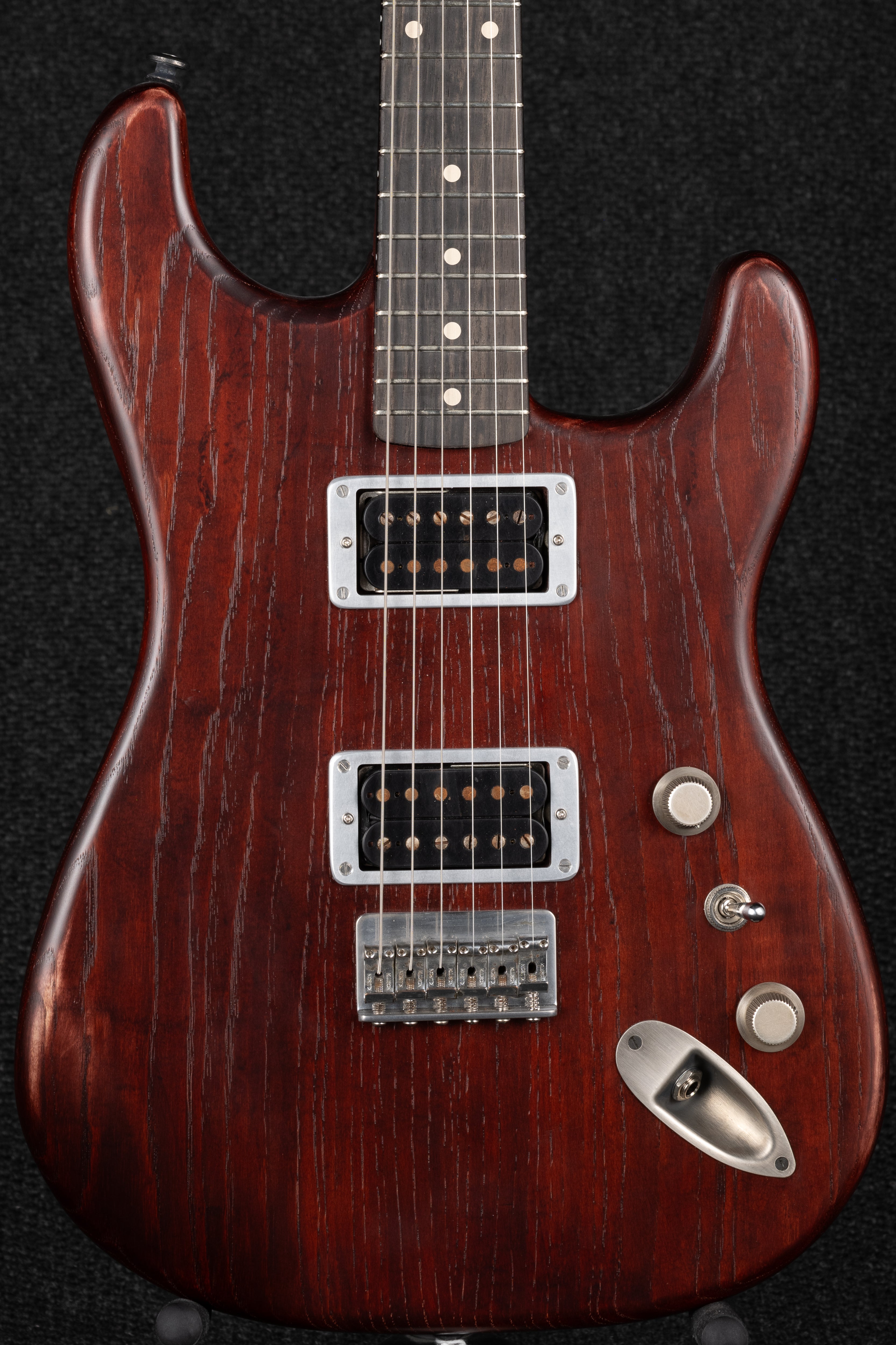 Custom Steelguard HH - Ash Red