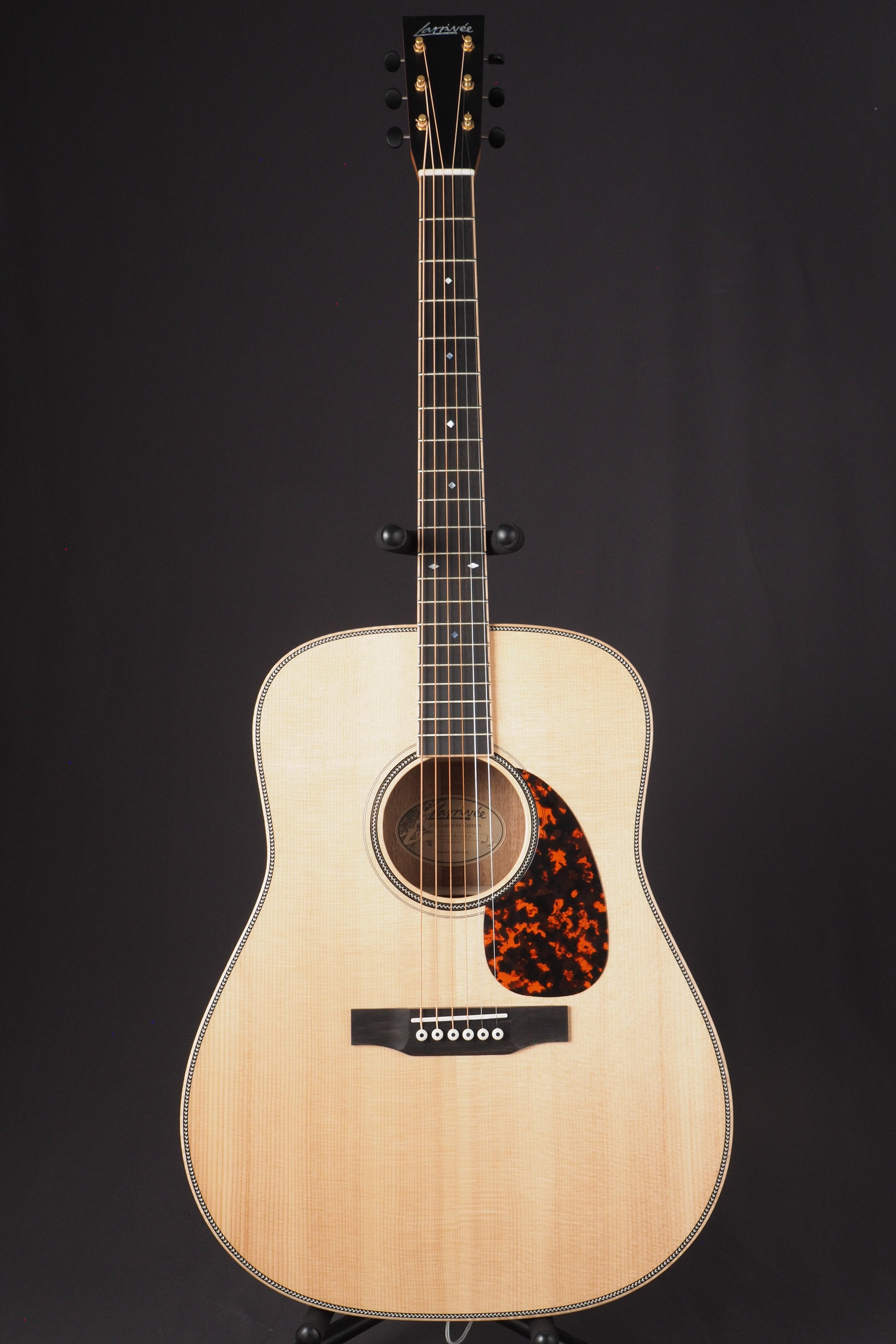 D-50 Mahogany - Natural