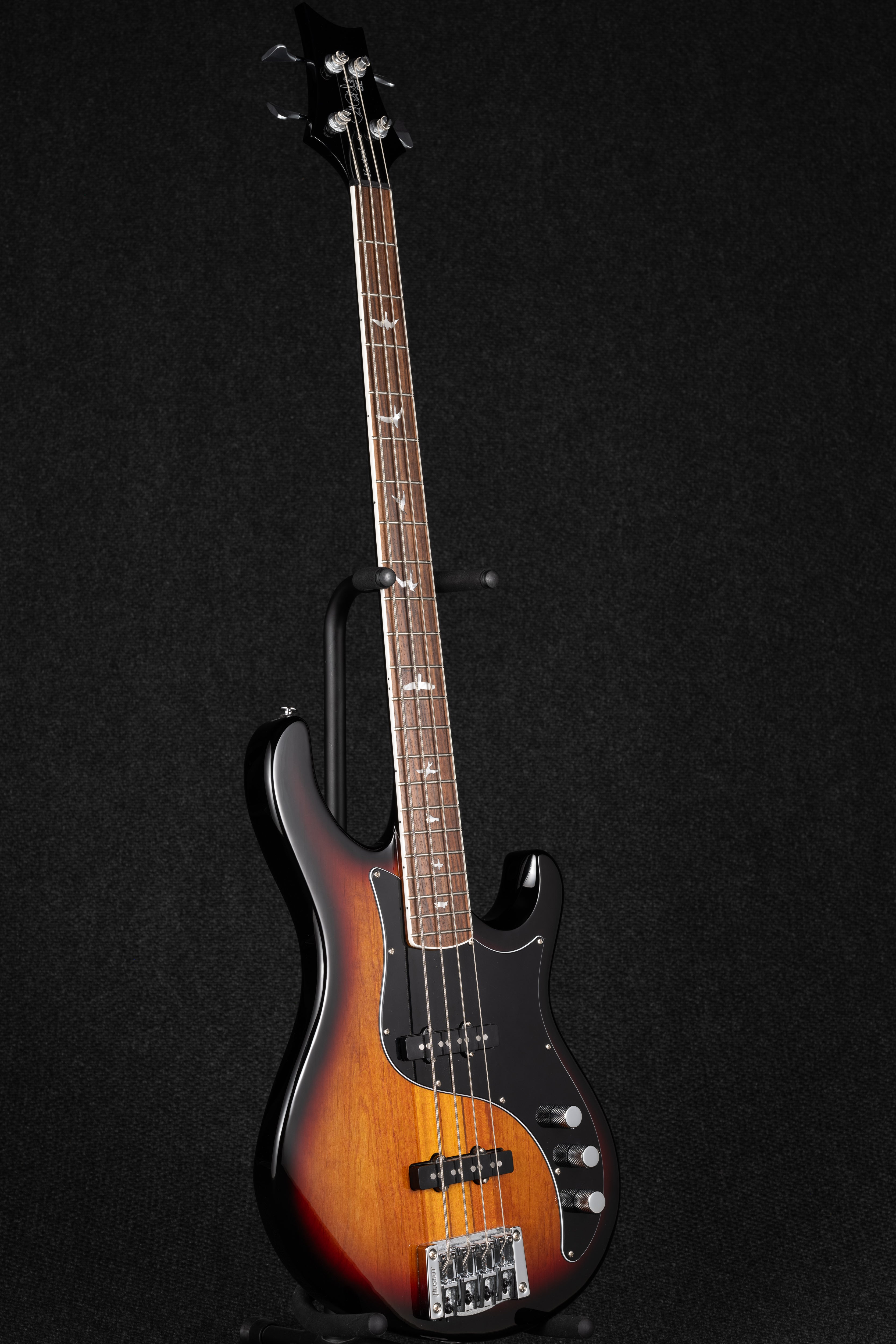 SE Kestrel - Tri Color Burst