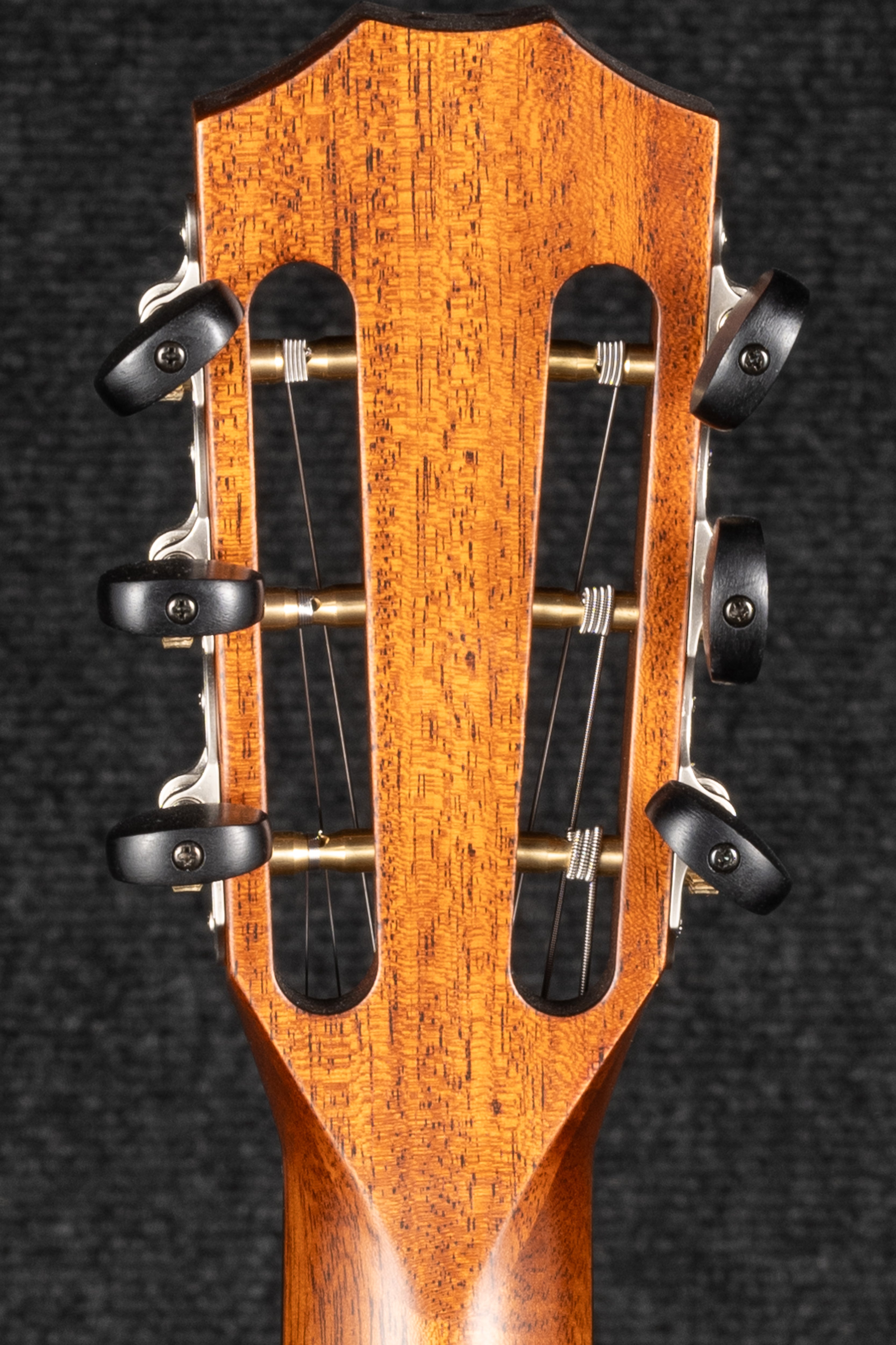 322 12-Fret Grand Concert
