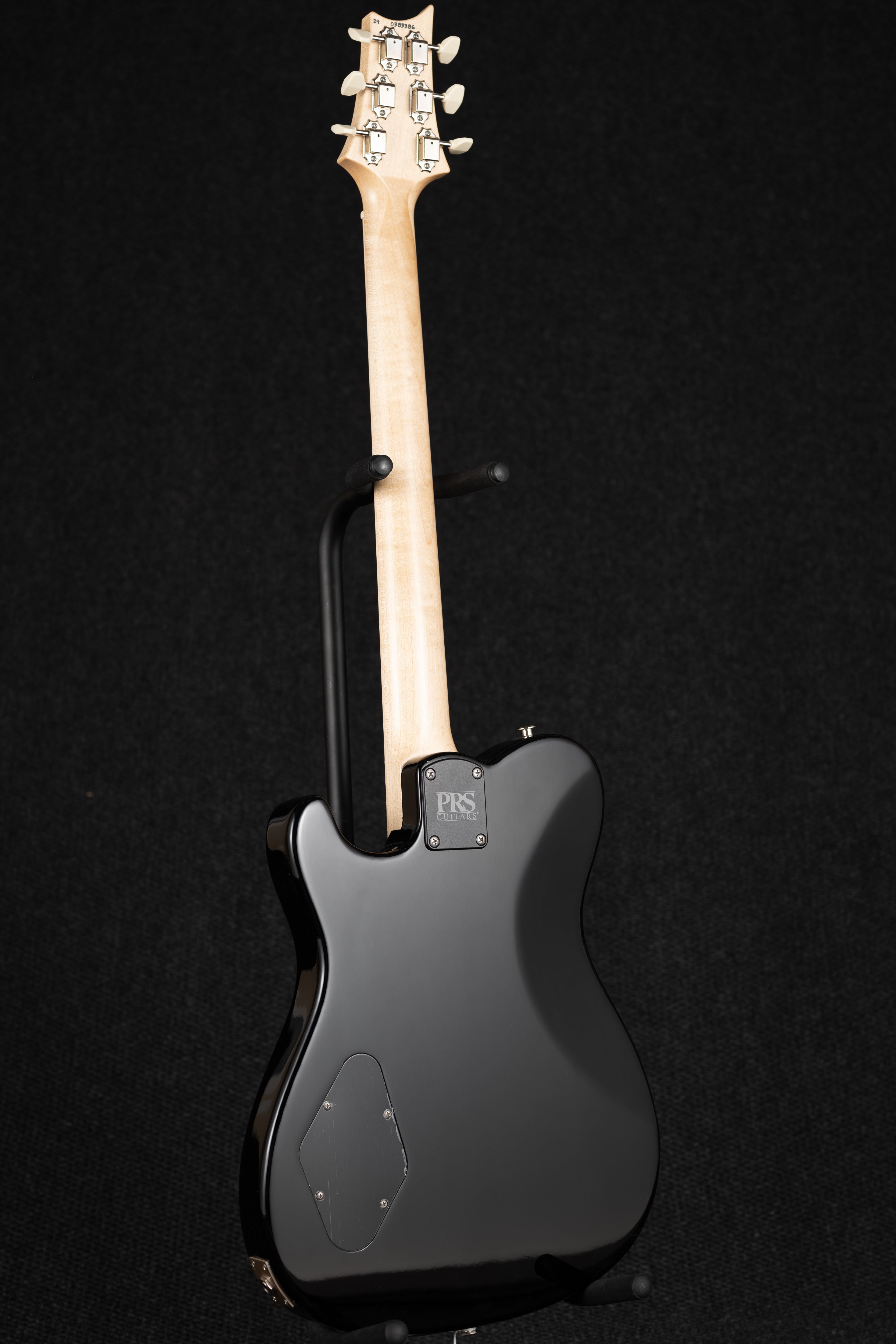 NF 53 - Black