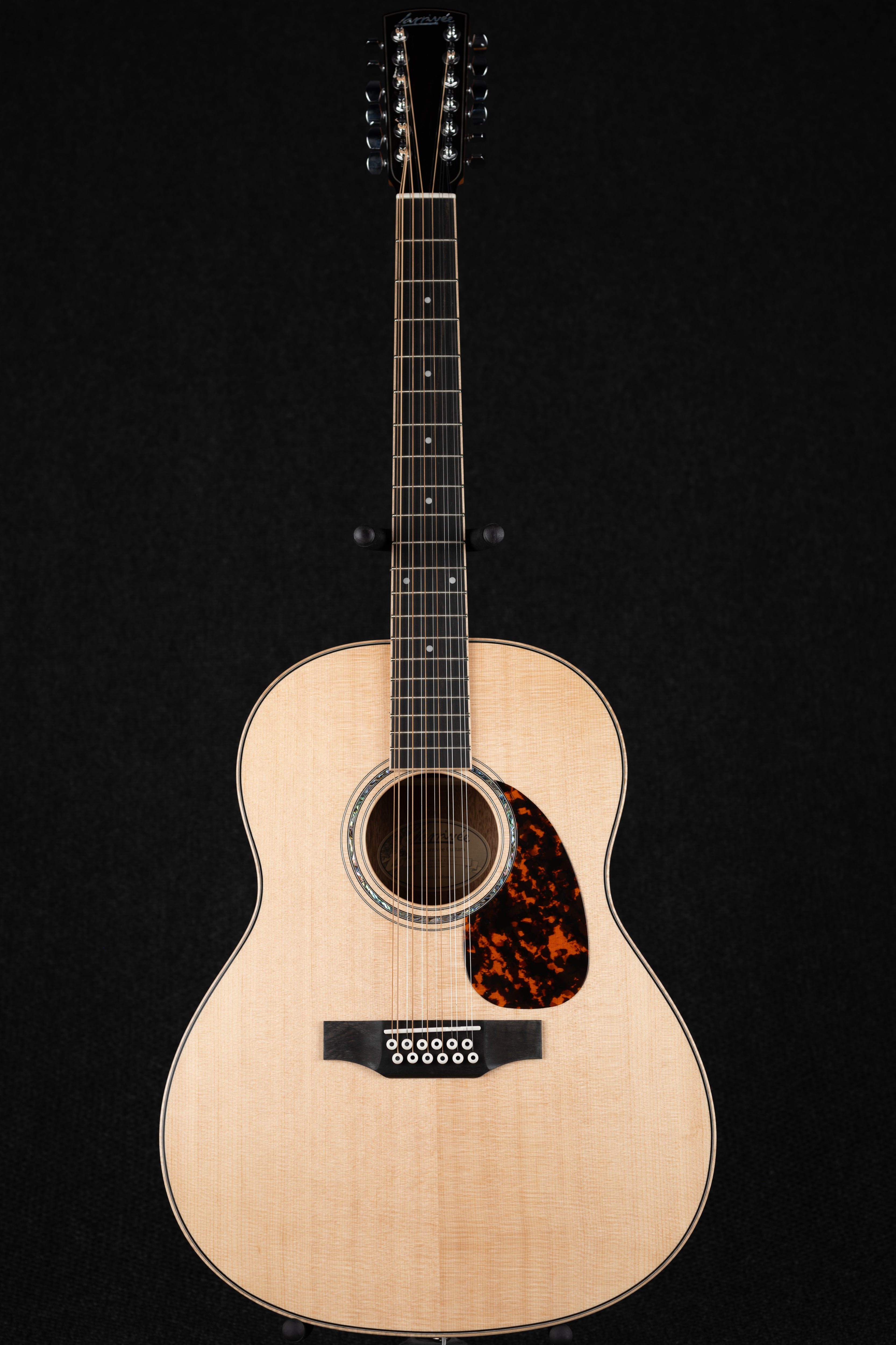 L-05-12 Mahogany - Natural