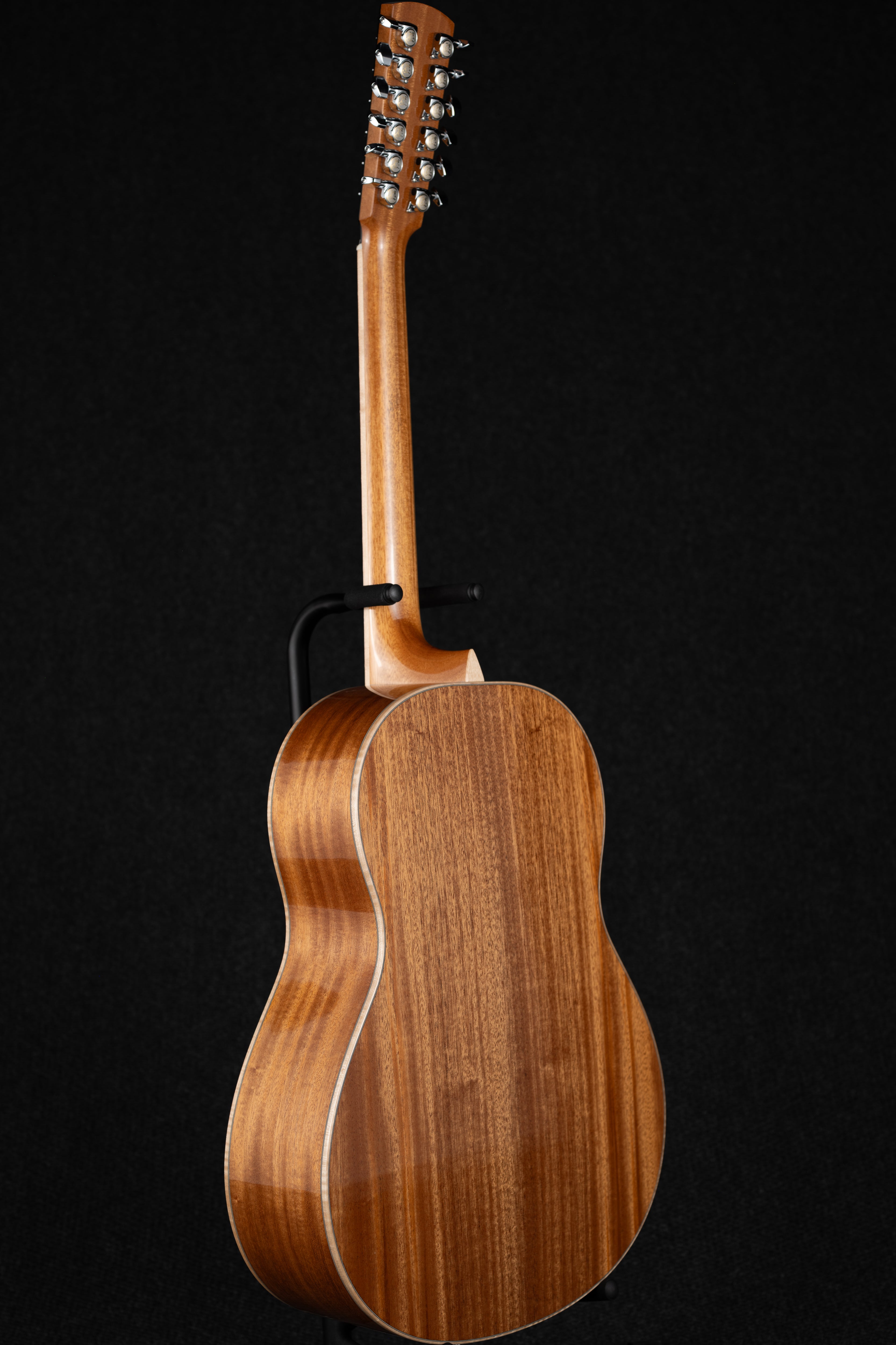 L-05-12 Mahogany - Natural