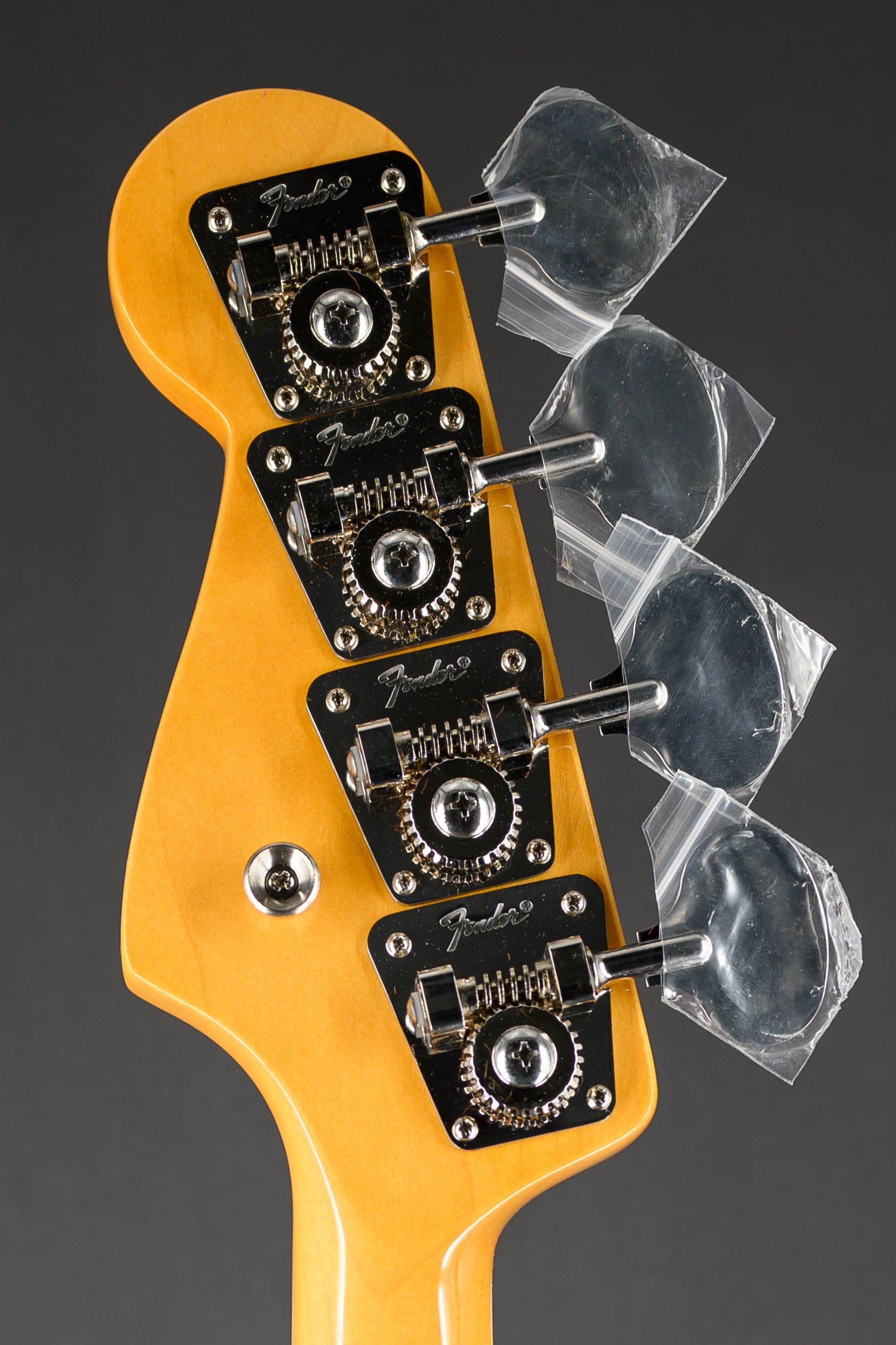 '66 American Vintage II Jazz Bass Reissue - Olympic White