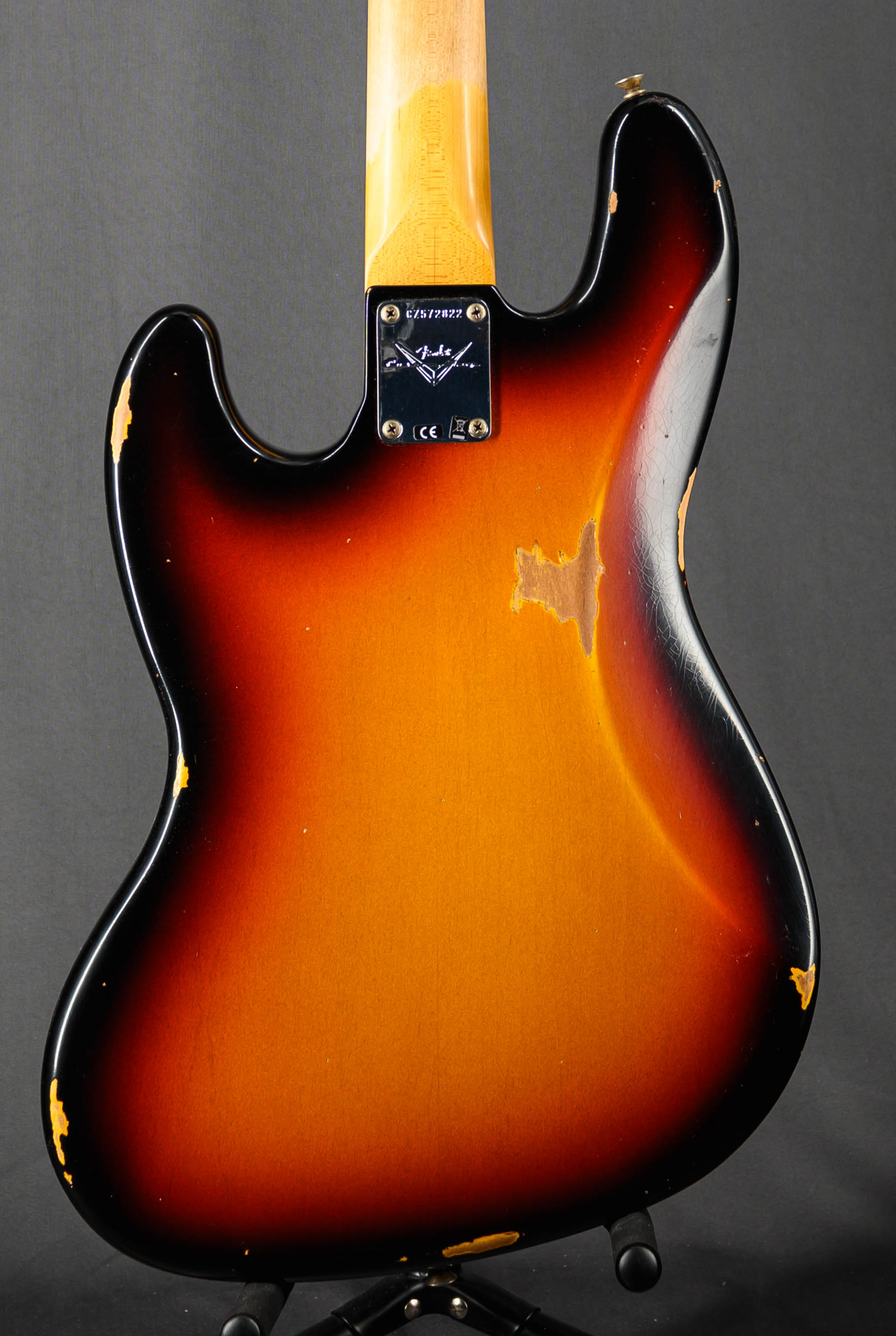 '62 Jazz Bass Relic - 3 Color Sunburst