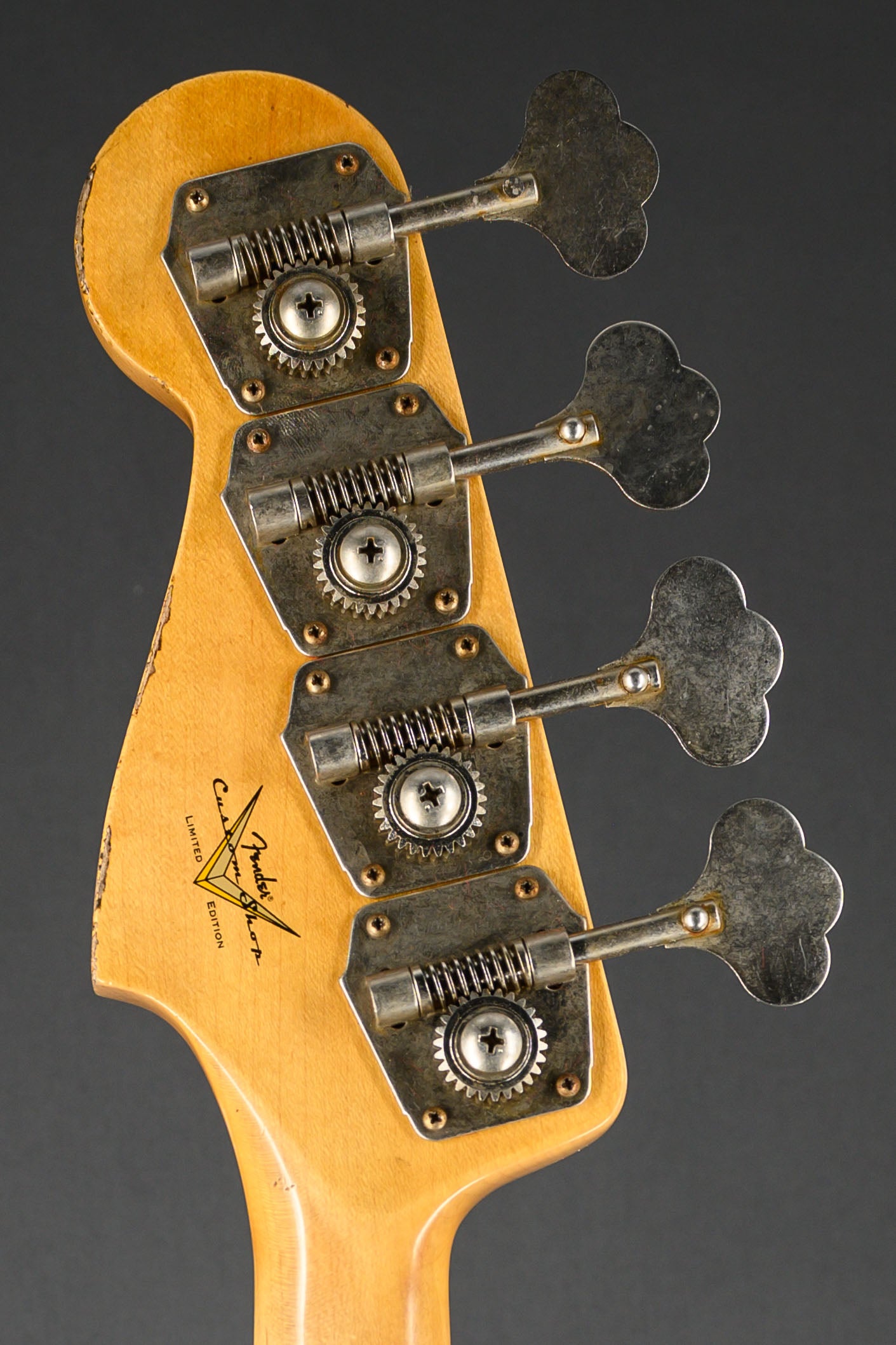 Limited Edition '60 Jazz Bass Relic Reissue - Lake Placid Blue