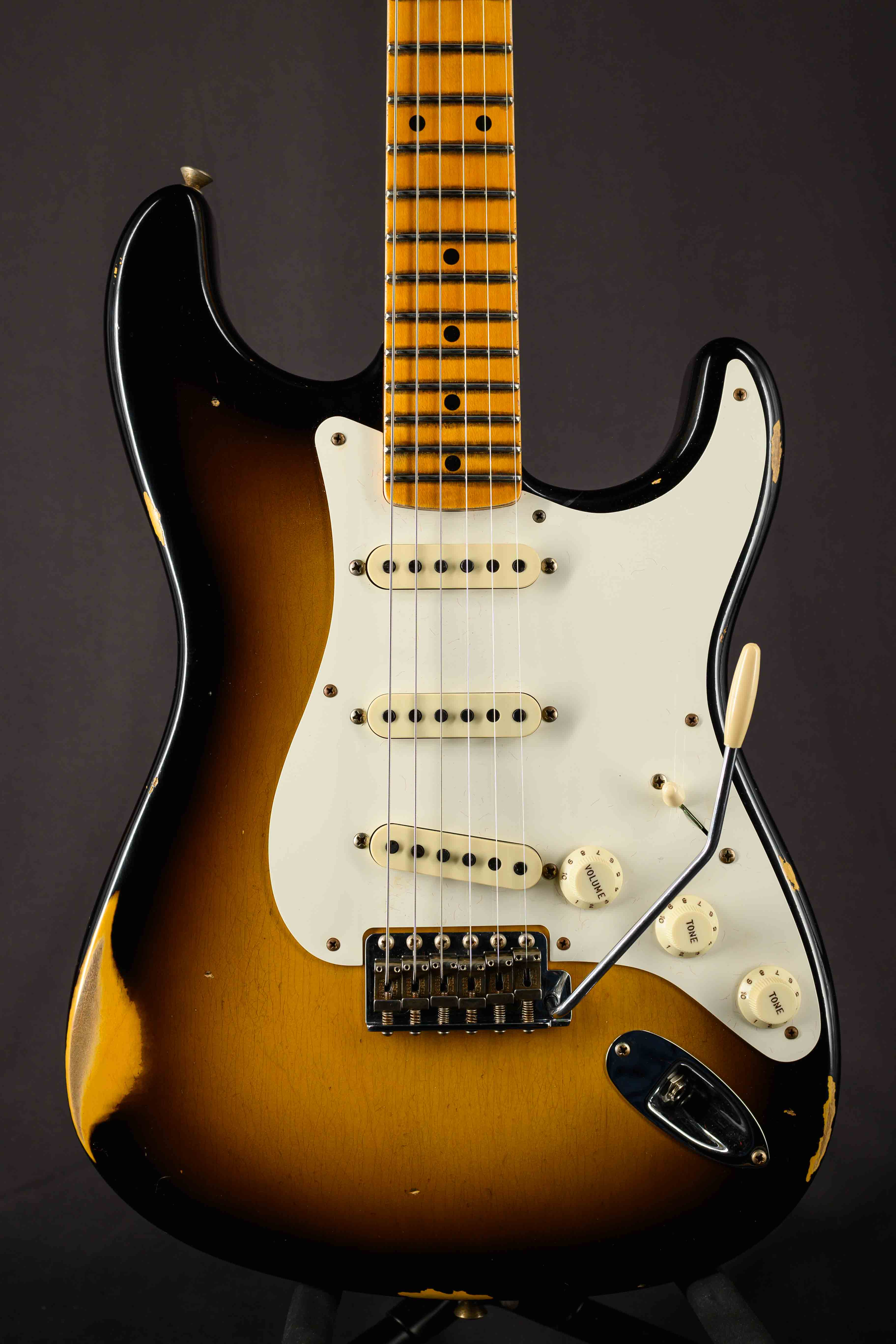 '57 Stratocaster Relic Tremolo - 2-Tone Sunburst