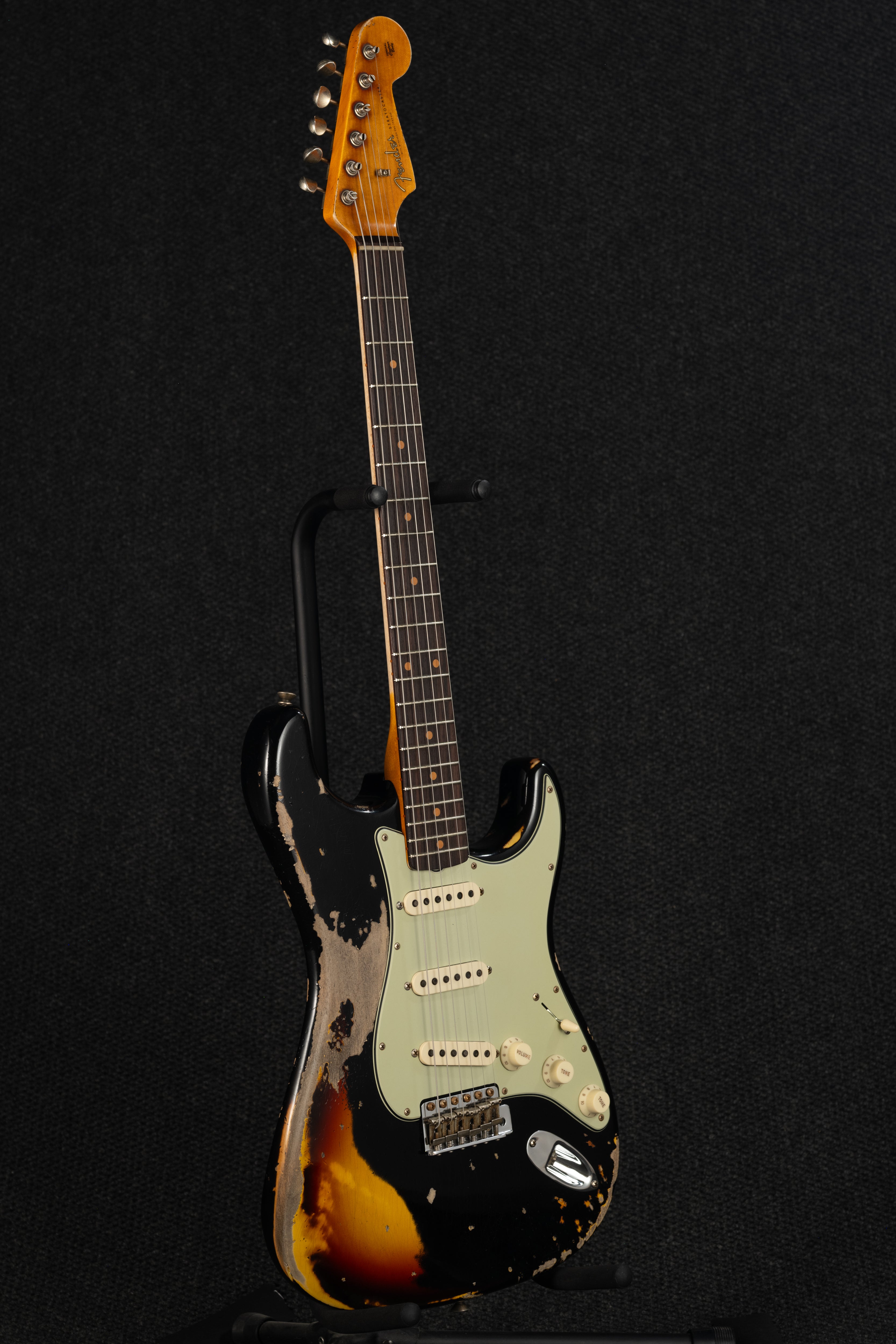 1959 Heavy Relic Stratocaster - Black over Sunburst